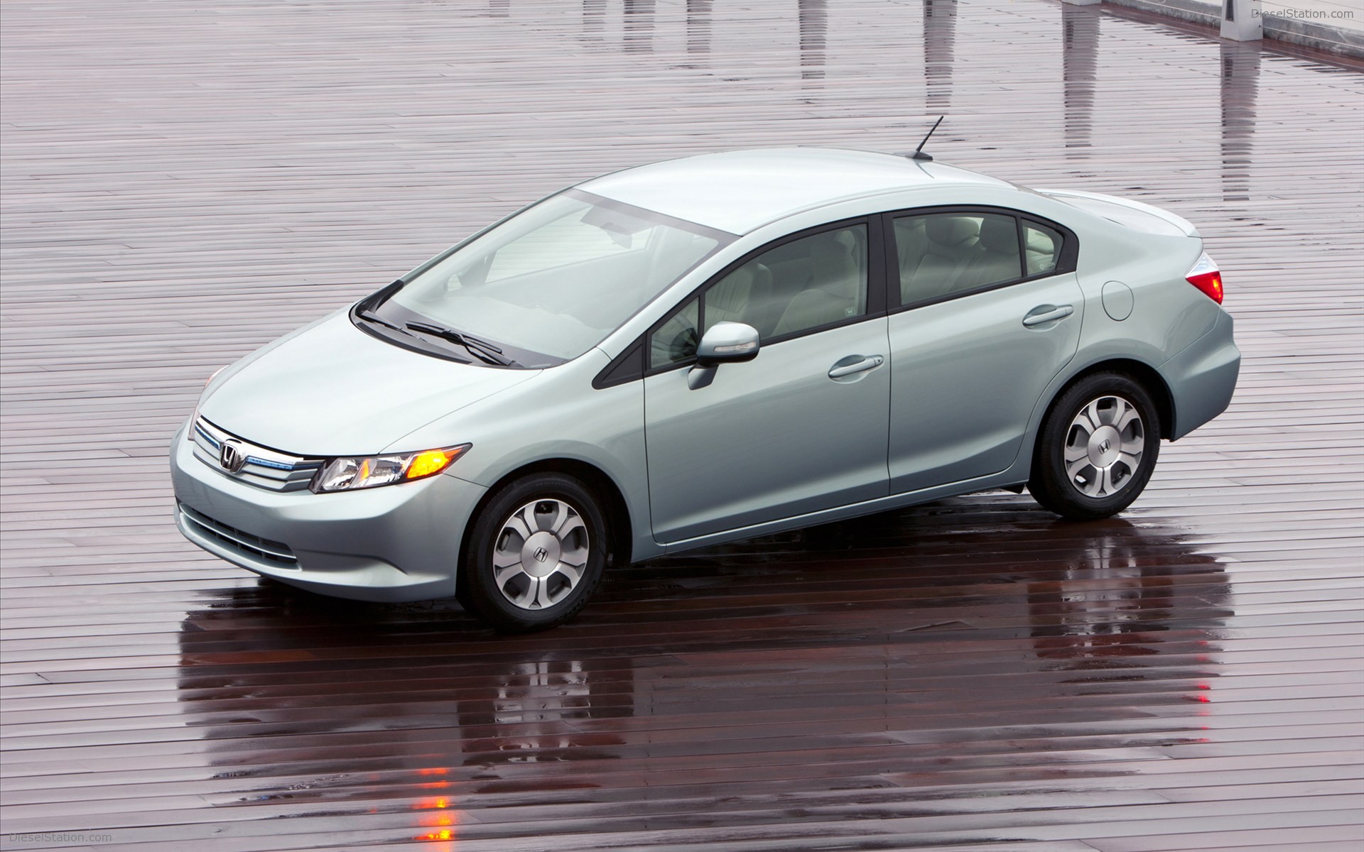 Honda Civic Hybrid 2012