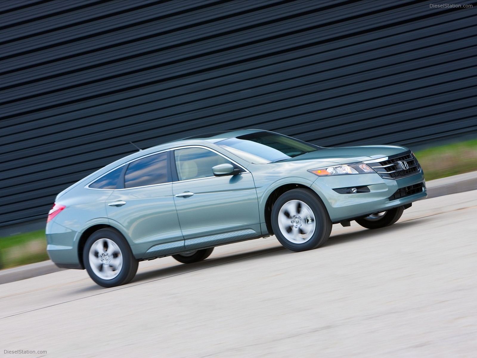 Honda Crosstour 2012