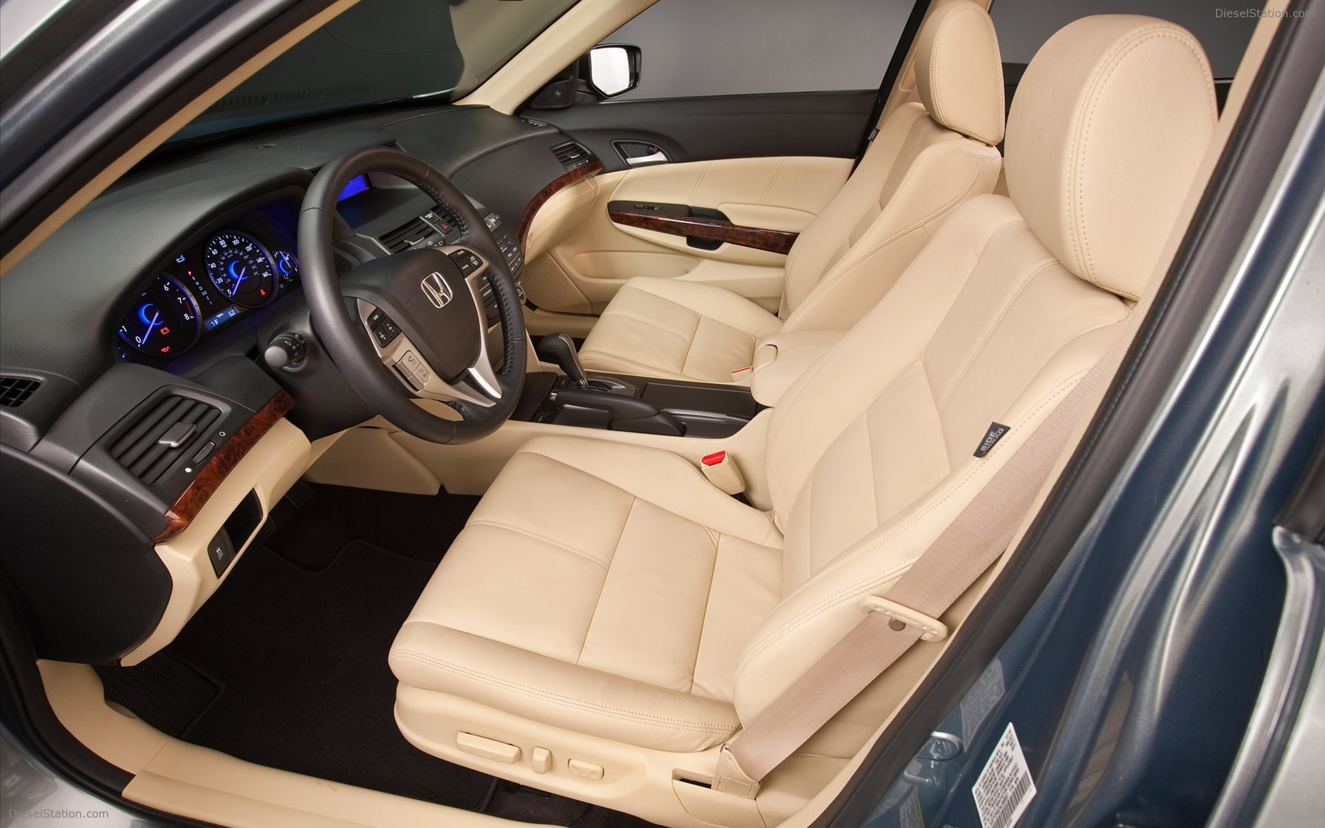Honda Crosstour 2012