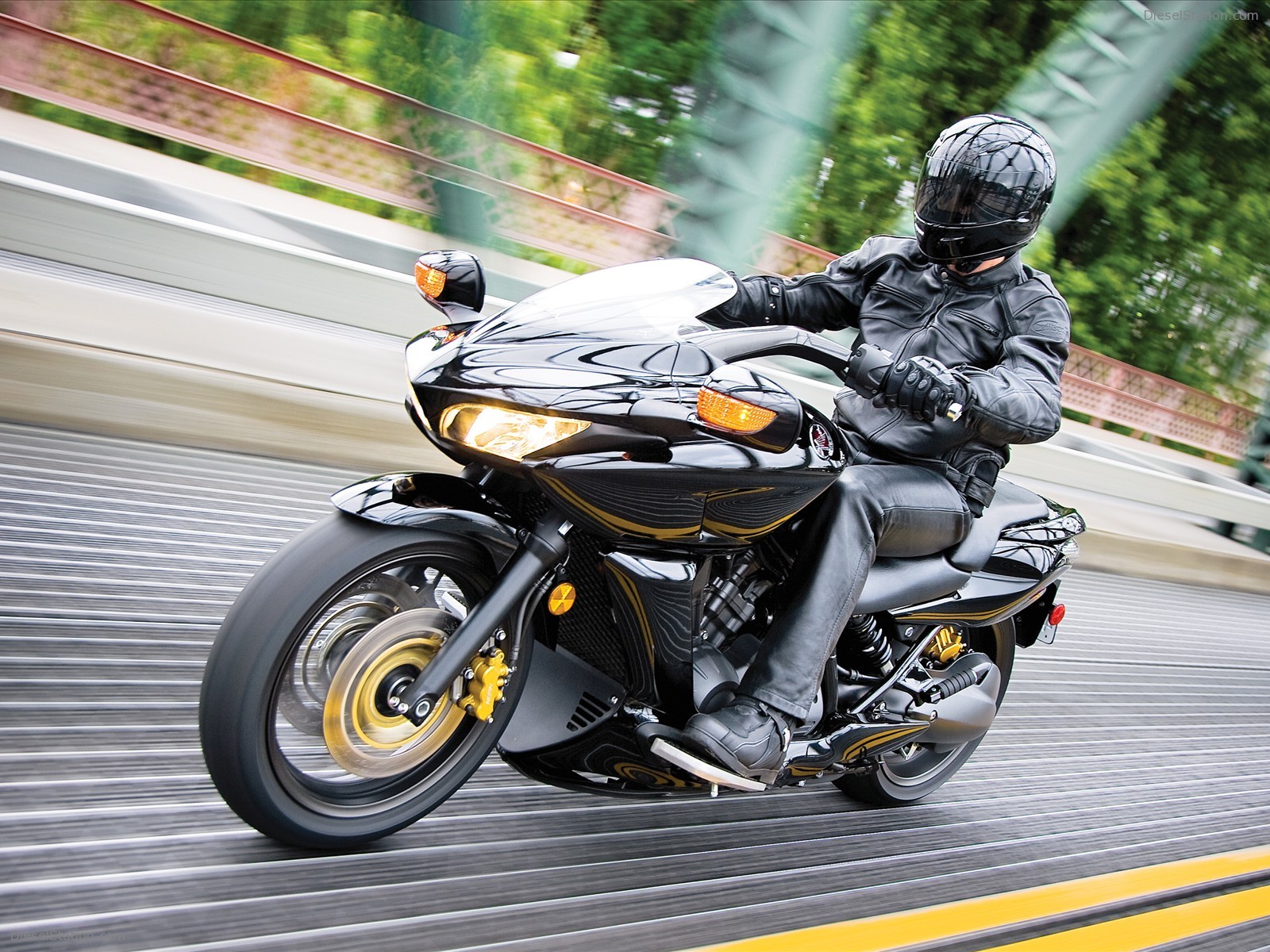2009 DN-01 New Pictures