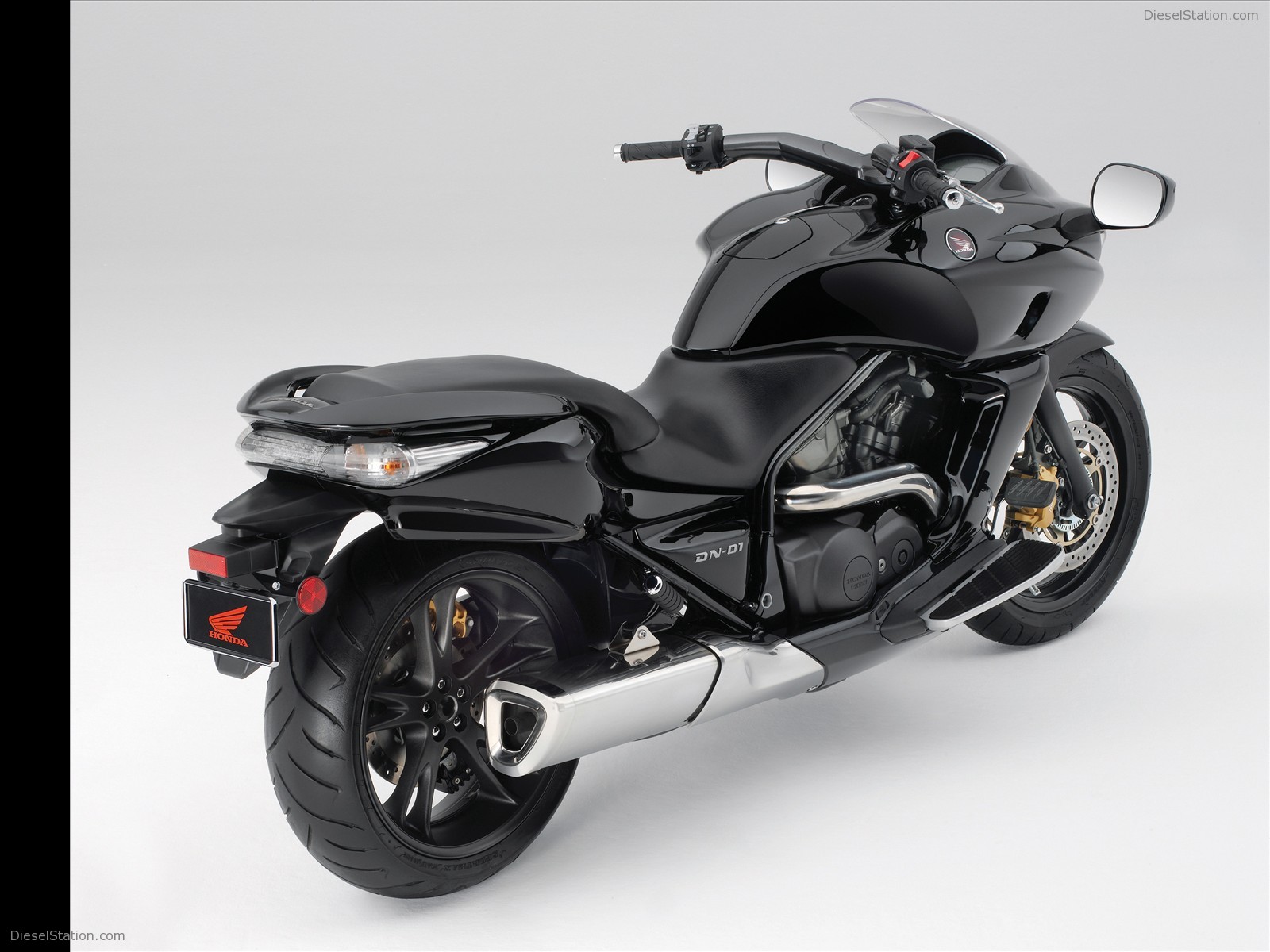 2009 DN-01 New Pictures