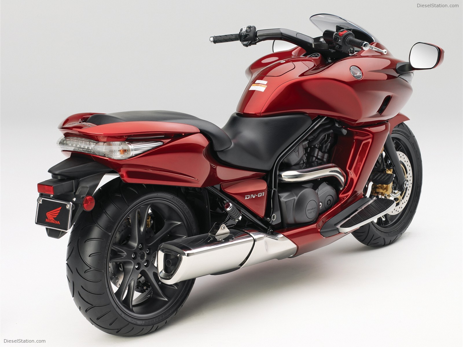 2009 DN-01 New Pictures