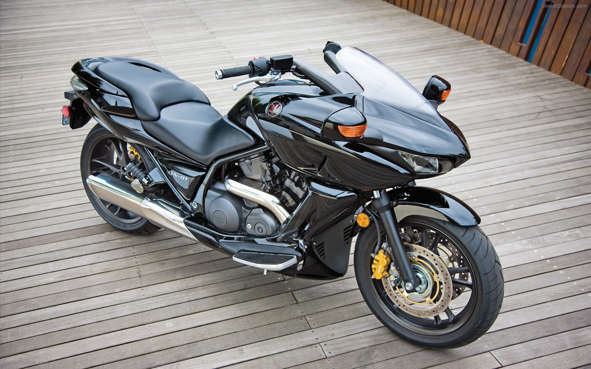 2009 DN-01 New Pictures