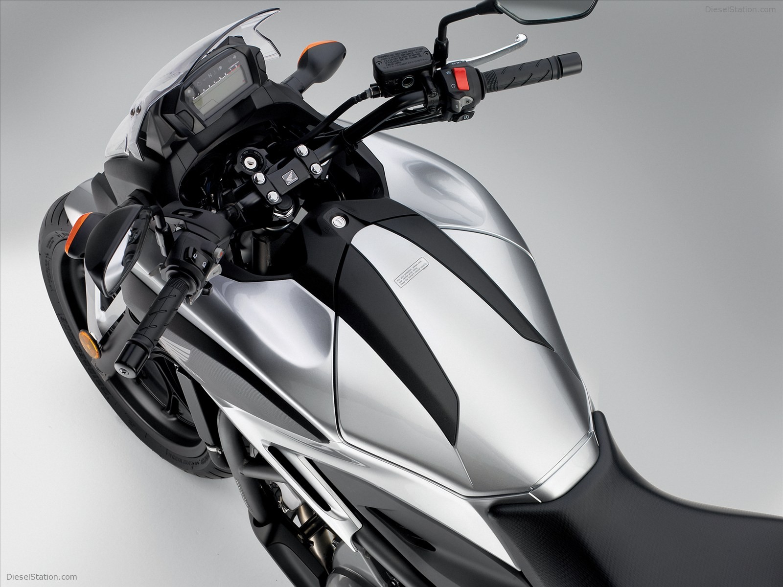 Honda NC700X 2012
