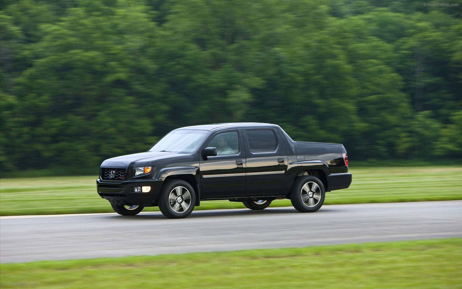 Honda Ridgeline Sport 2012