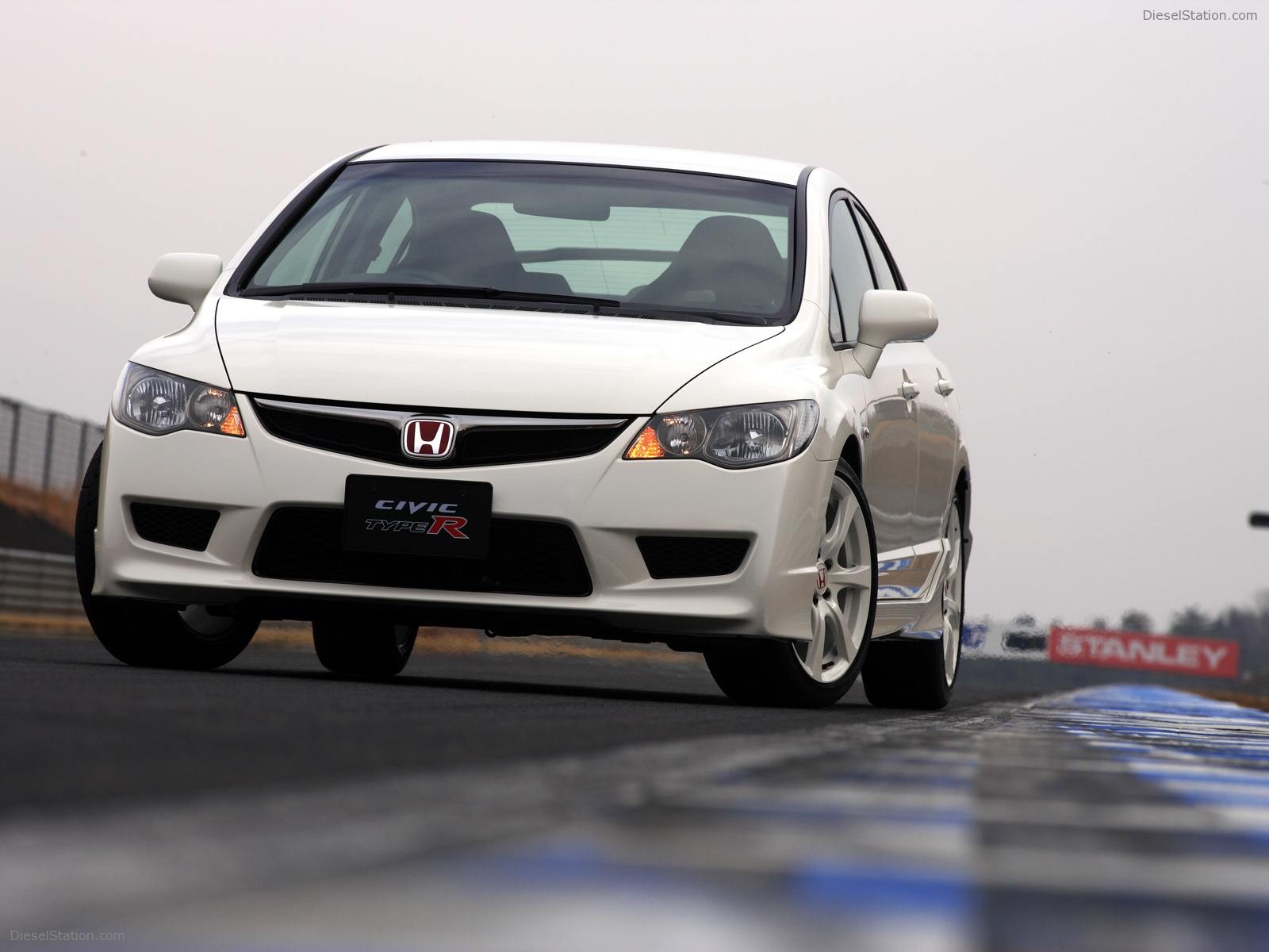 Honda Civic Type R Wallpapers