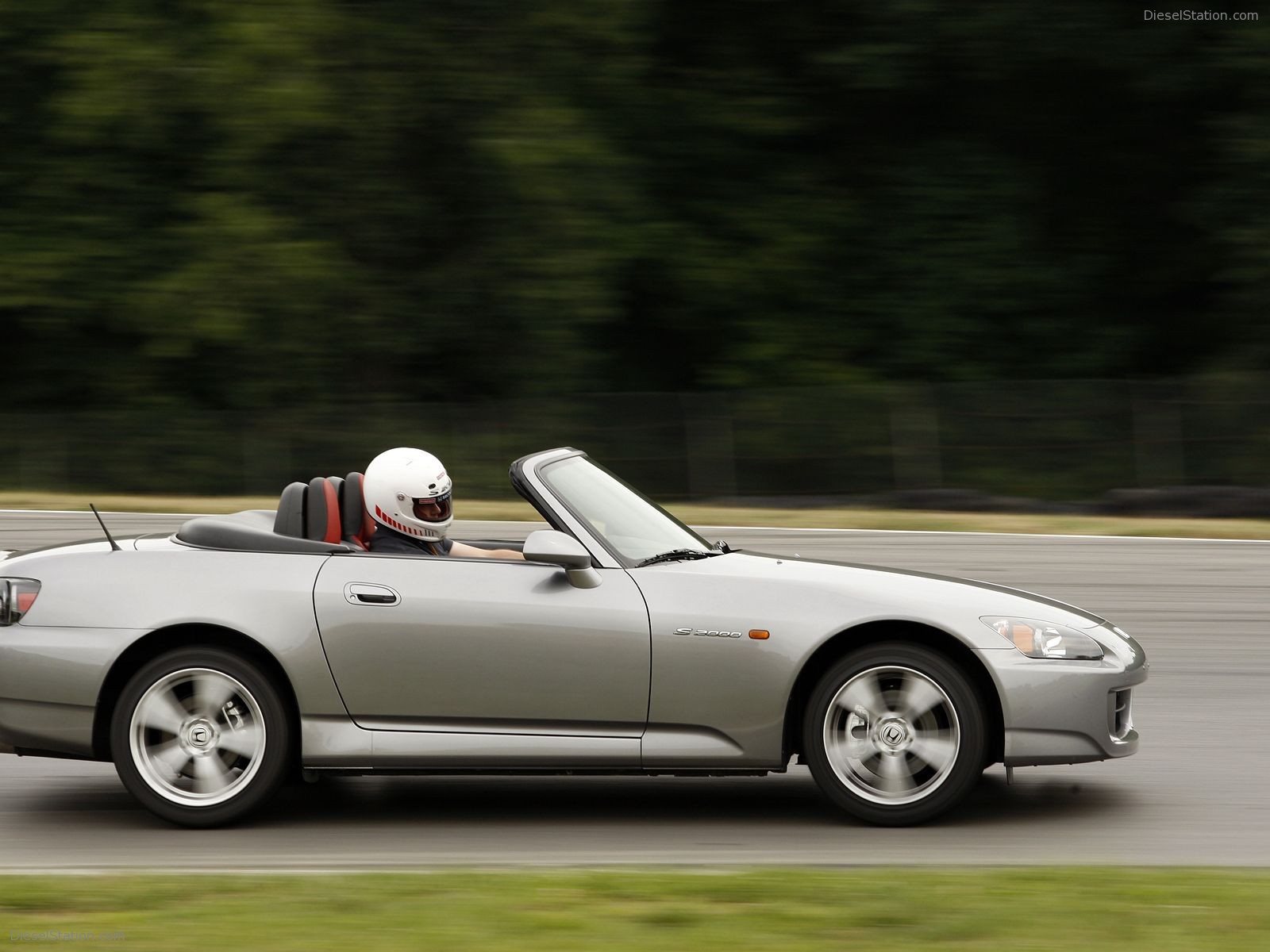 Honda S2000 (2008) Pictures