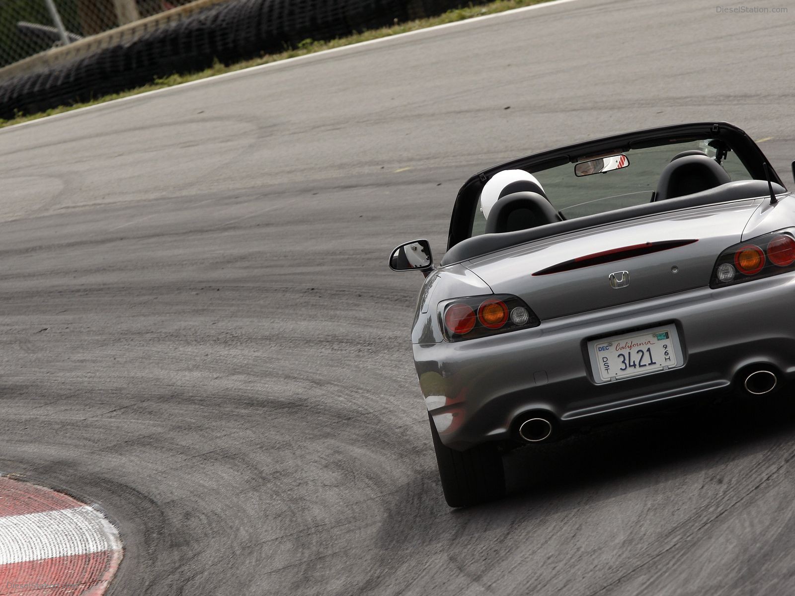 Honda S2000 (2008) Pictures