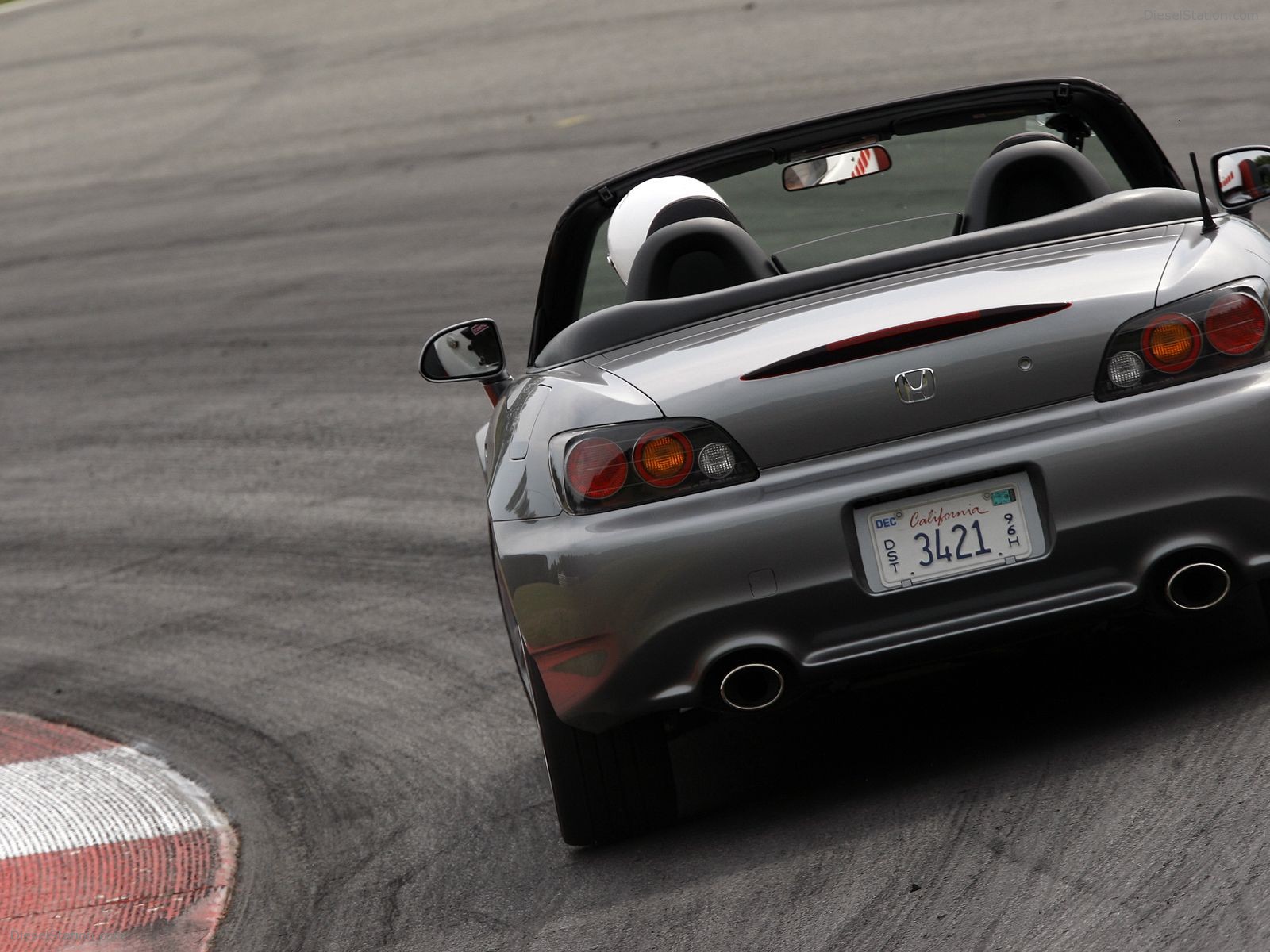 Honda S2000 (2008) Pictures