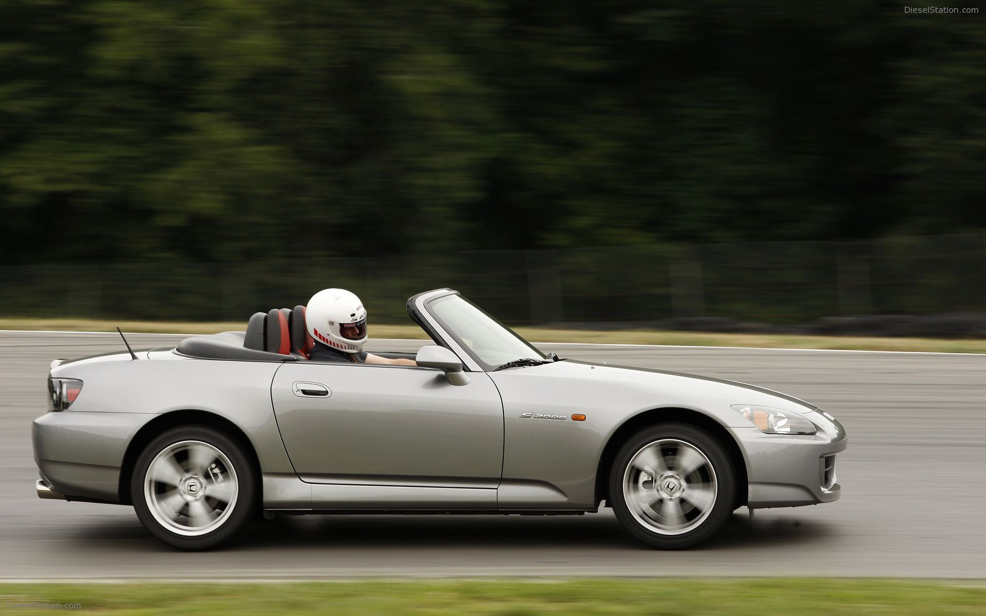 Honda S2000 (2008) Pictures