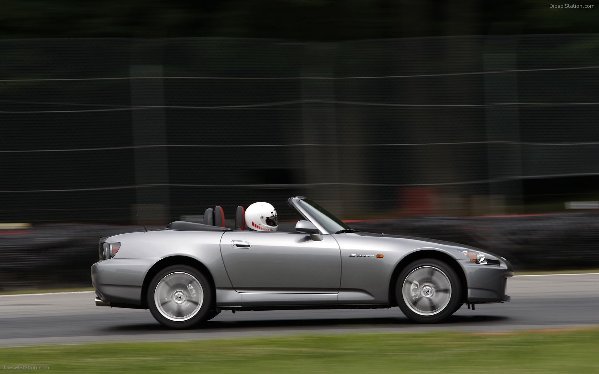 Honda S2000 (2008) Pictures