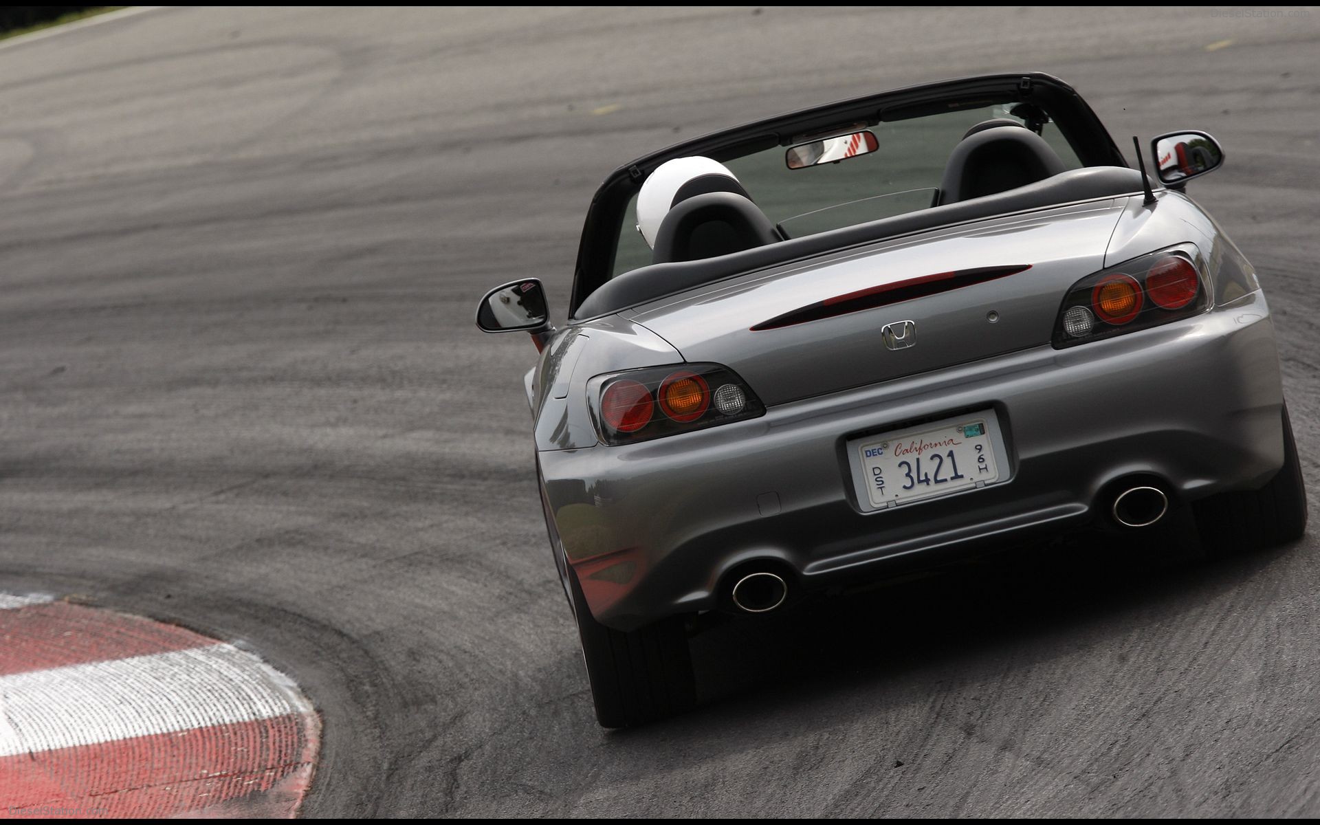 Honda S2000 (2008) Pictures