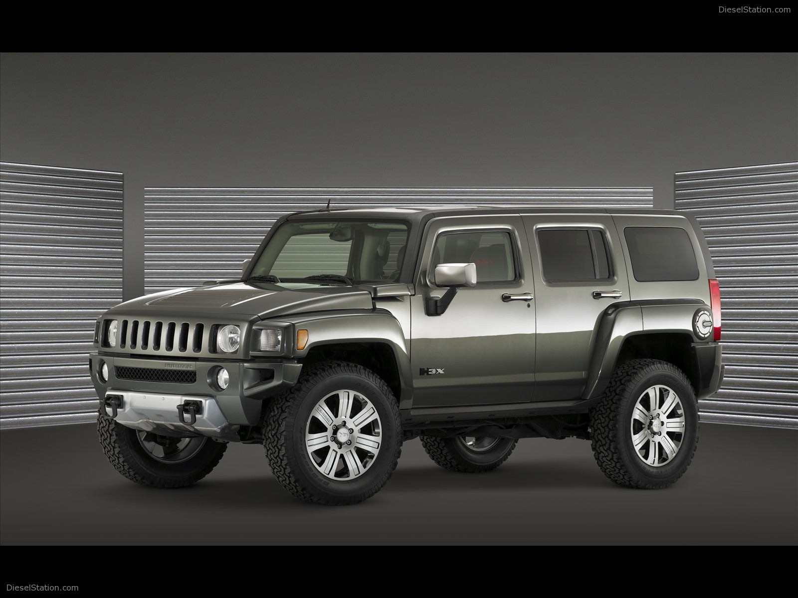 Hummer At SEMA 2009
