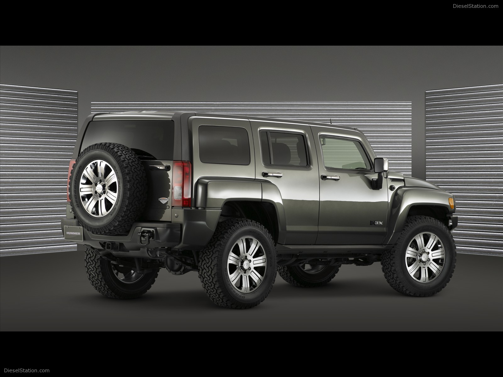 Hummer At SEMA 2009