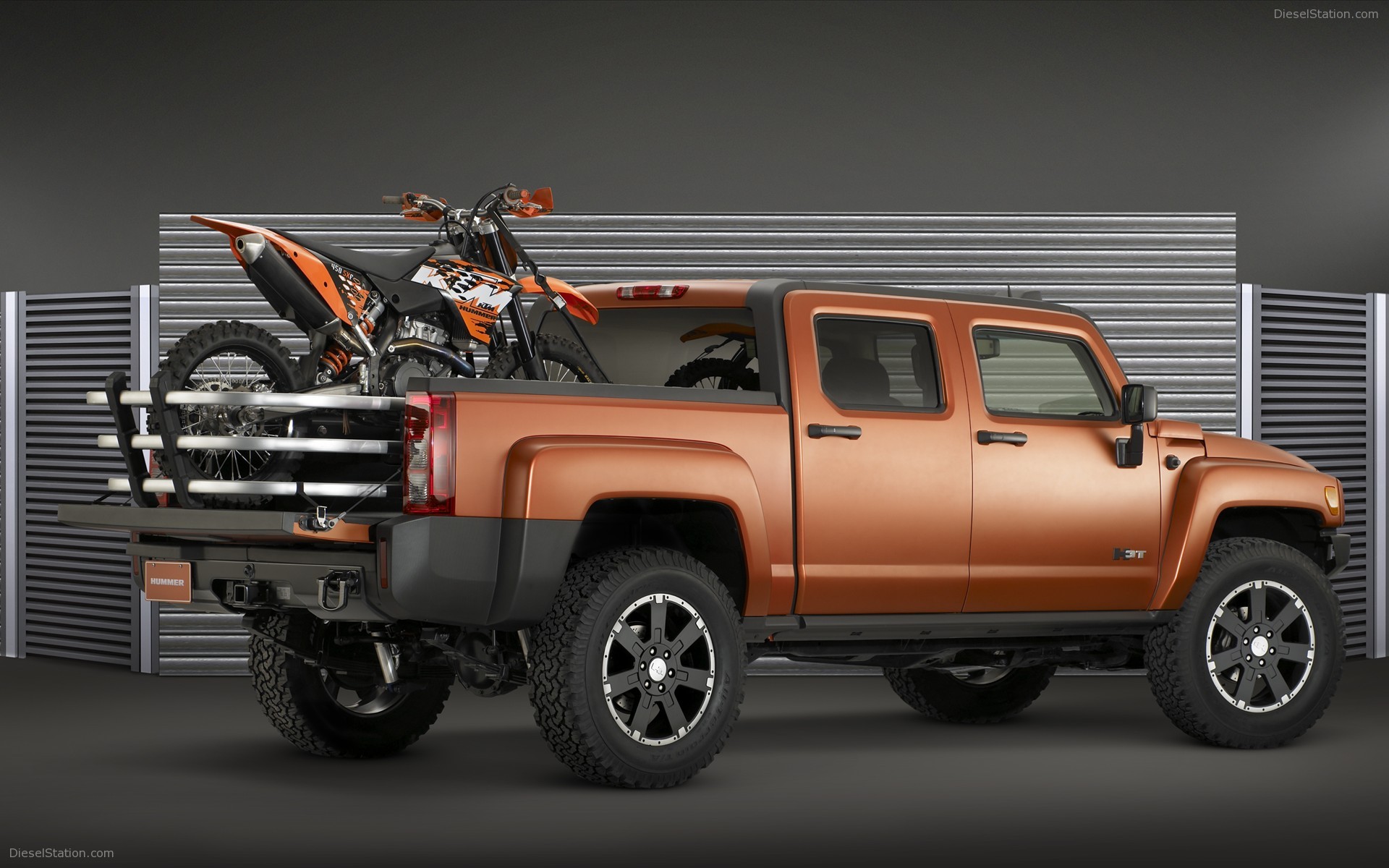 Hummer At SEMA 2009