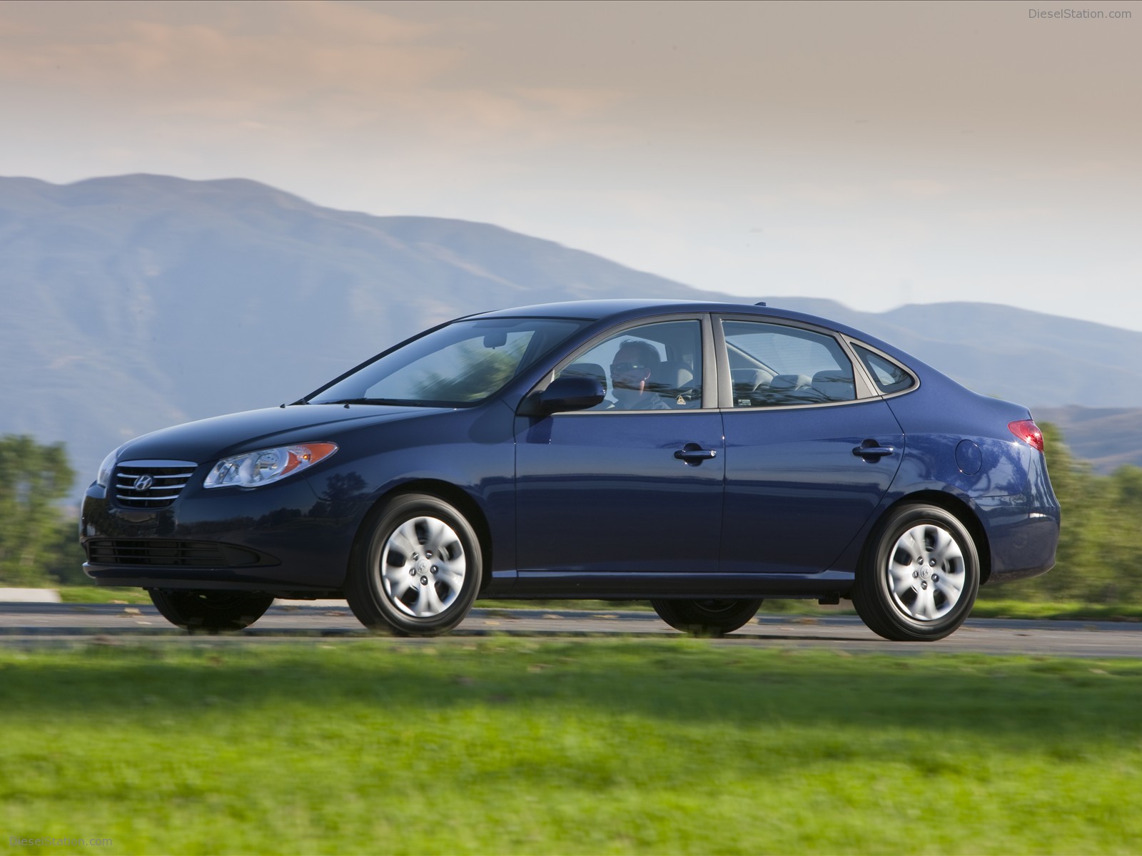2010 Hyundai Elantra Blue