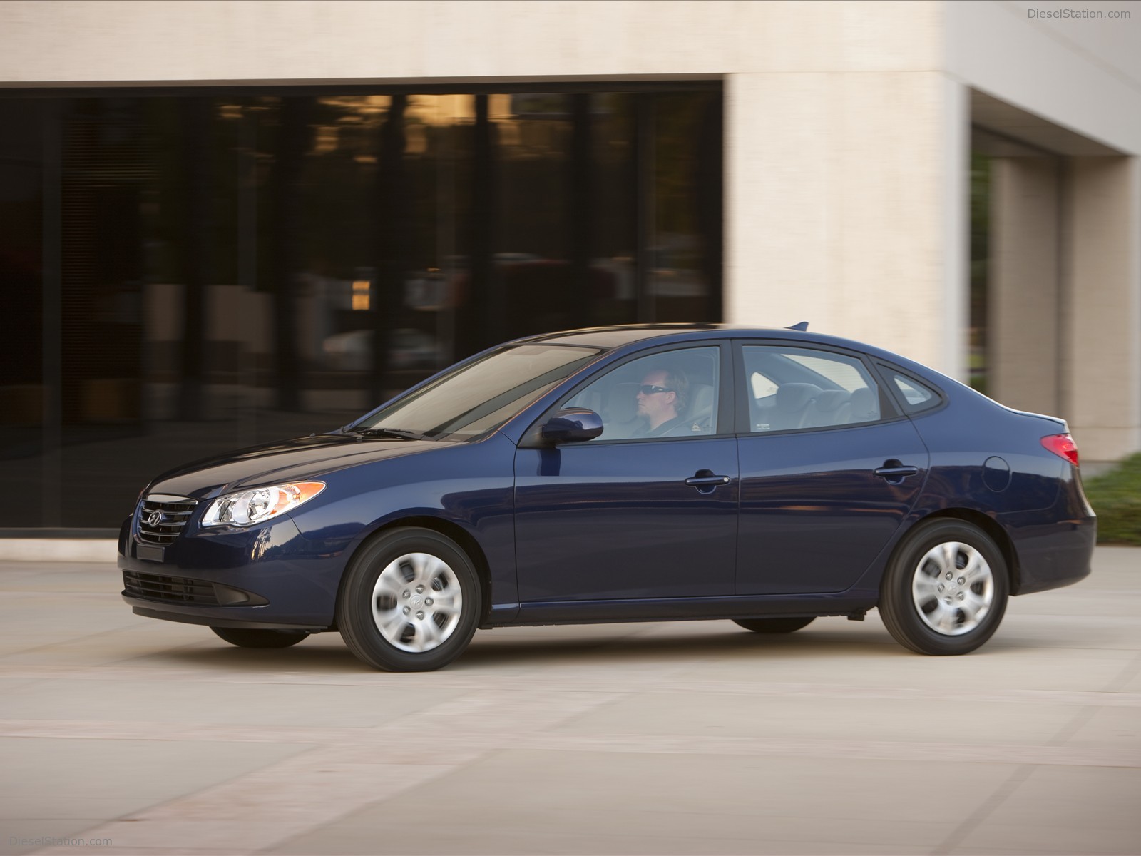 2010 Hyundai Elantra Blue