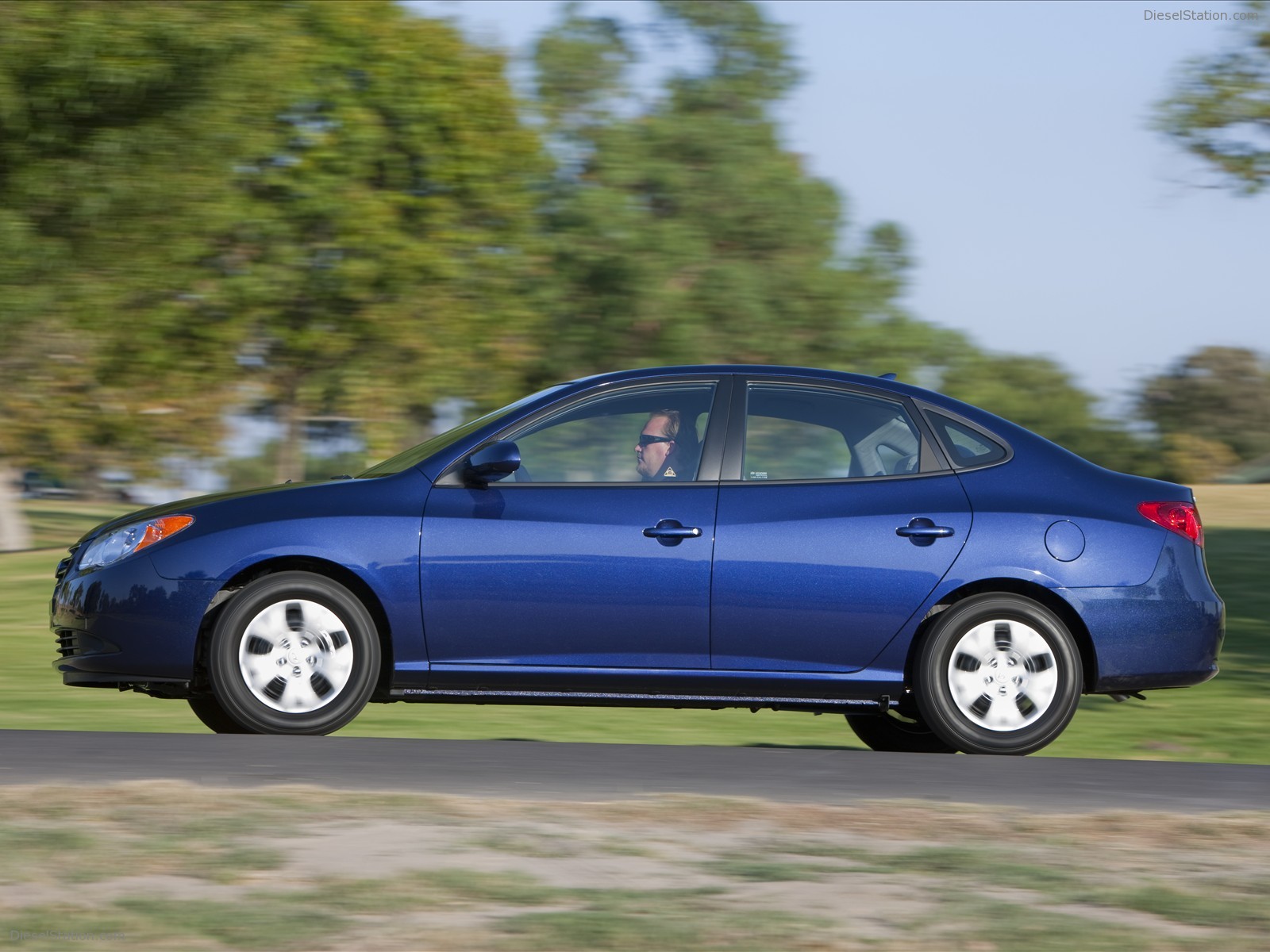 2010 Hyundai Elantra Blue