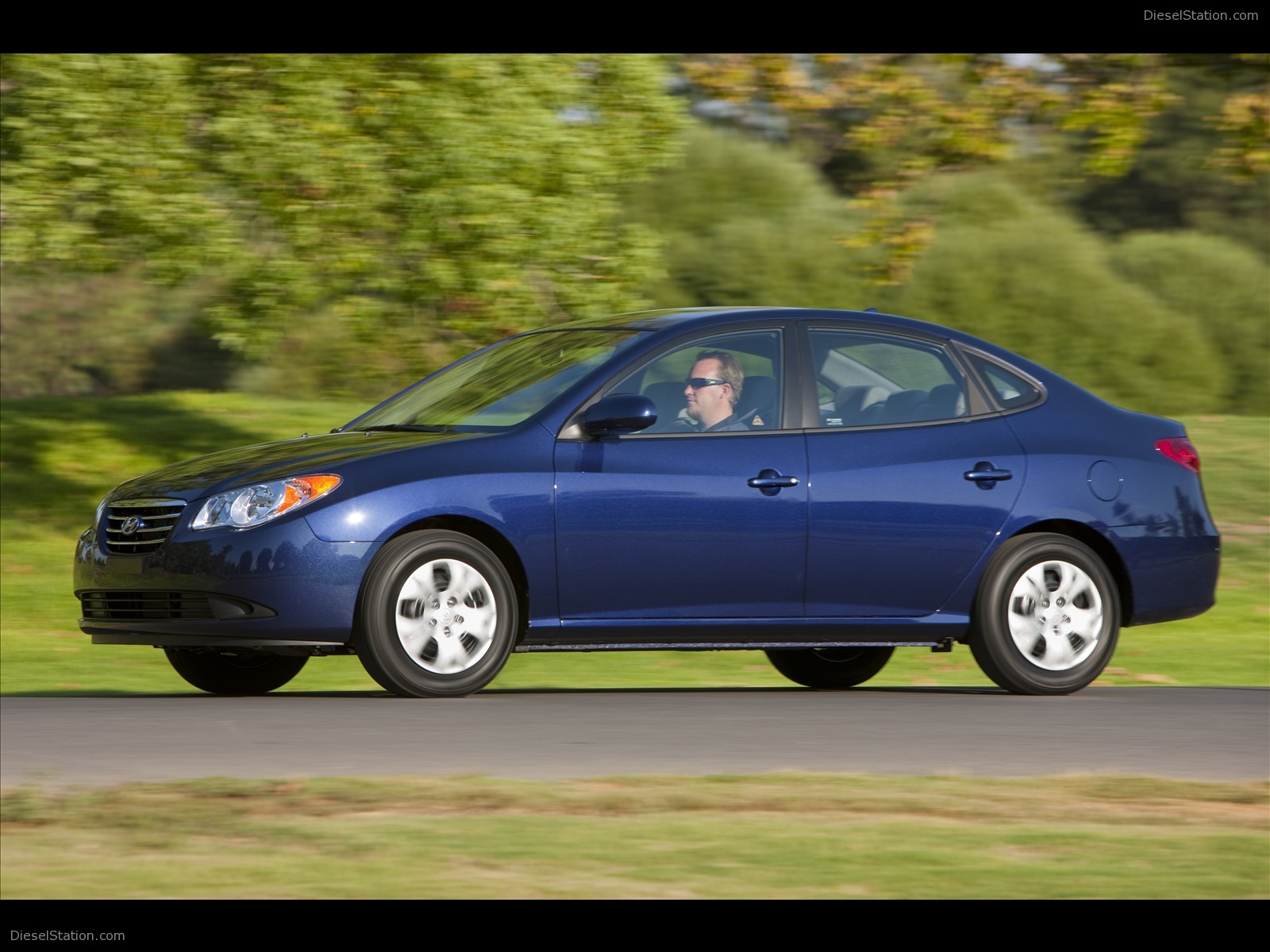 2010 Hyundai Elantra Blue