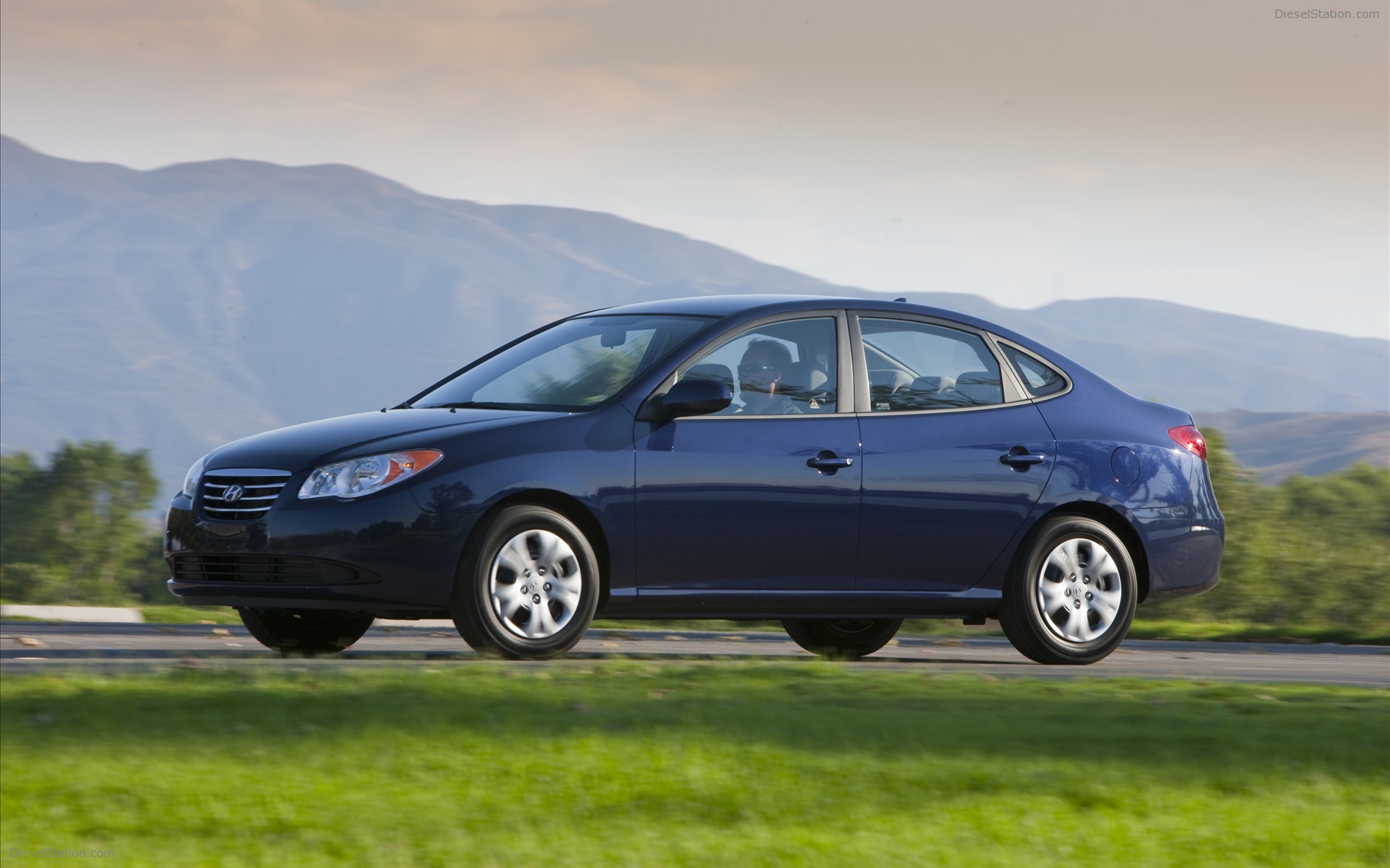 2010 Hyundai Elantra Blue