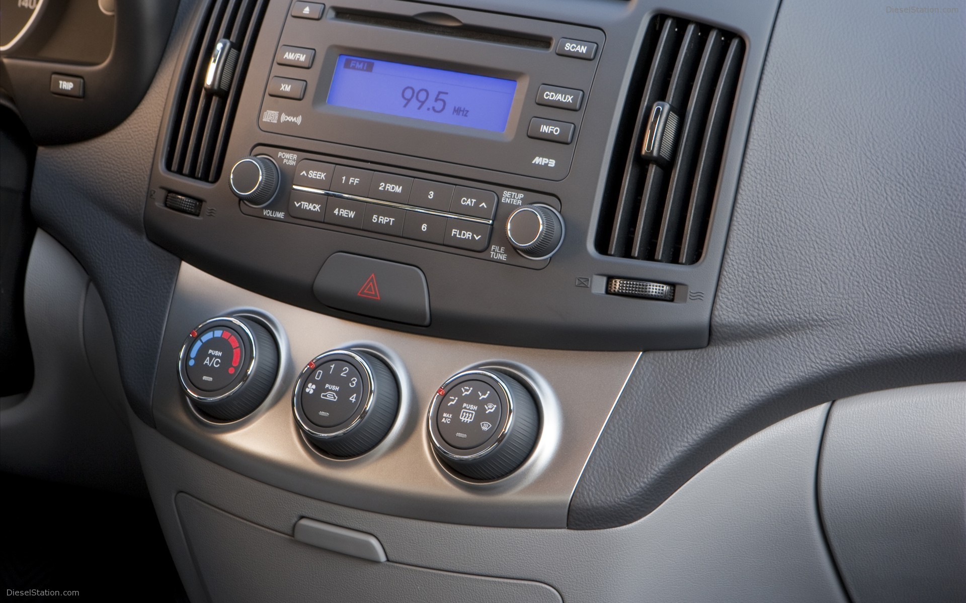 2010 Hyundai Elantra Blue