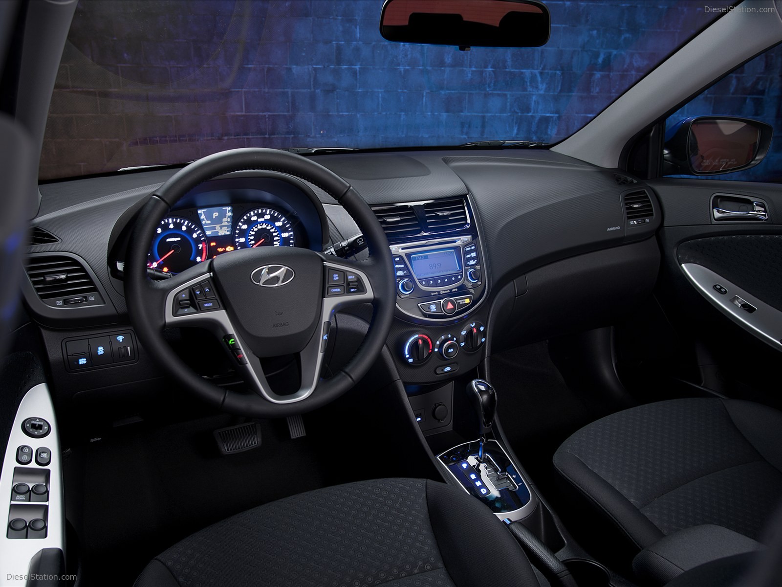 Hyundai Accent 2012