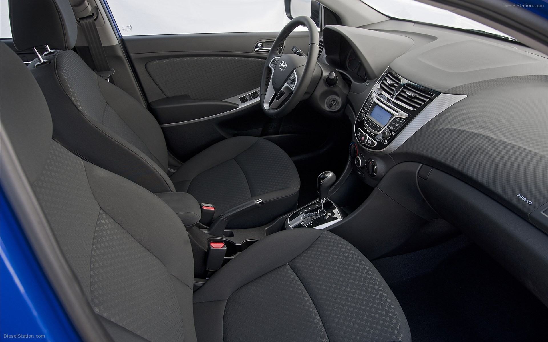Hyundai Accent 2012
