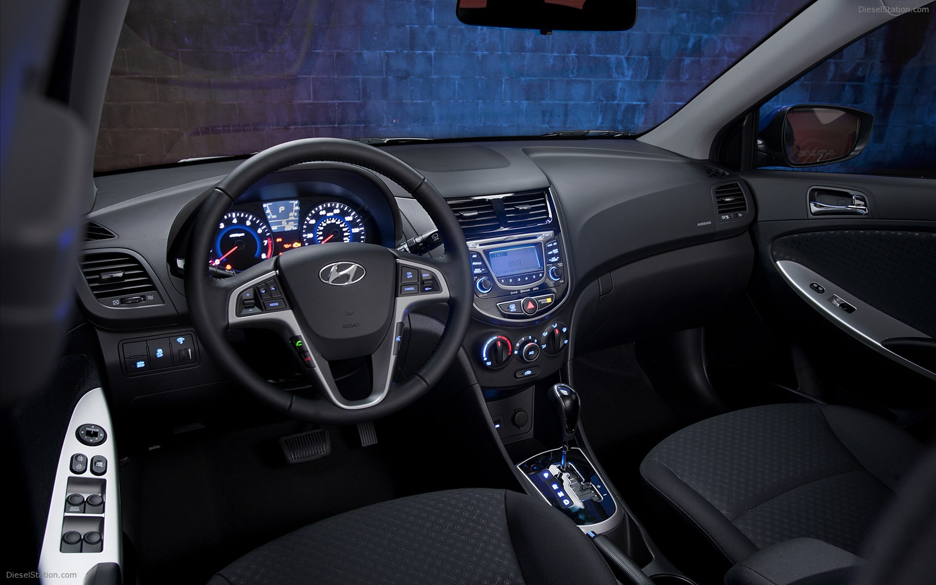 Hyundai Accent 2012