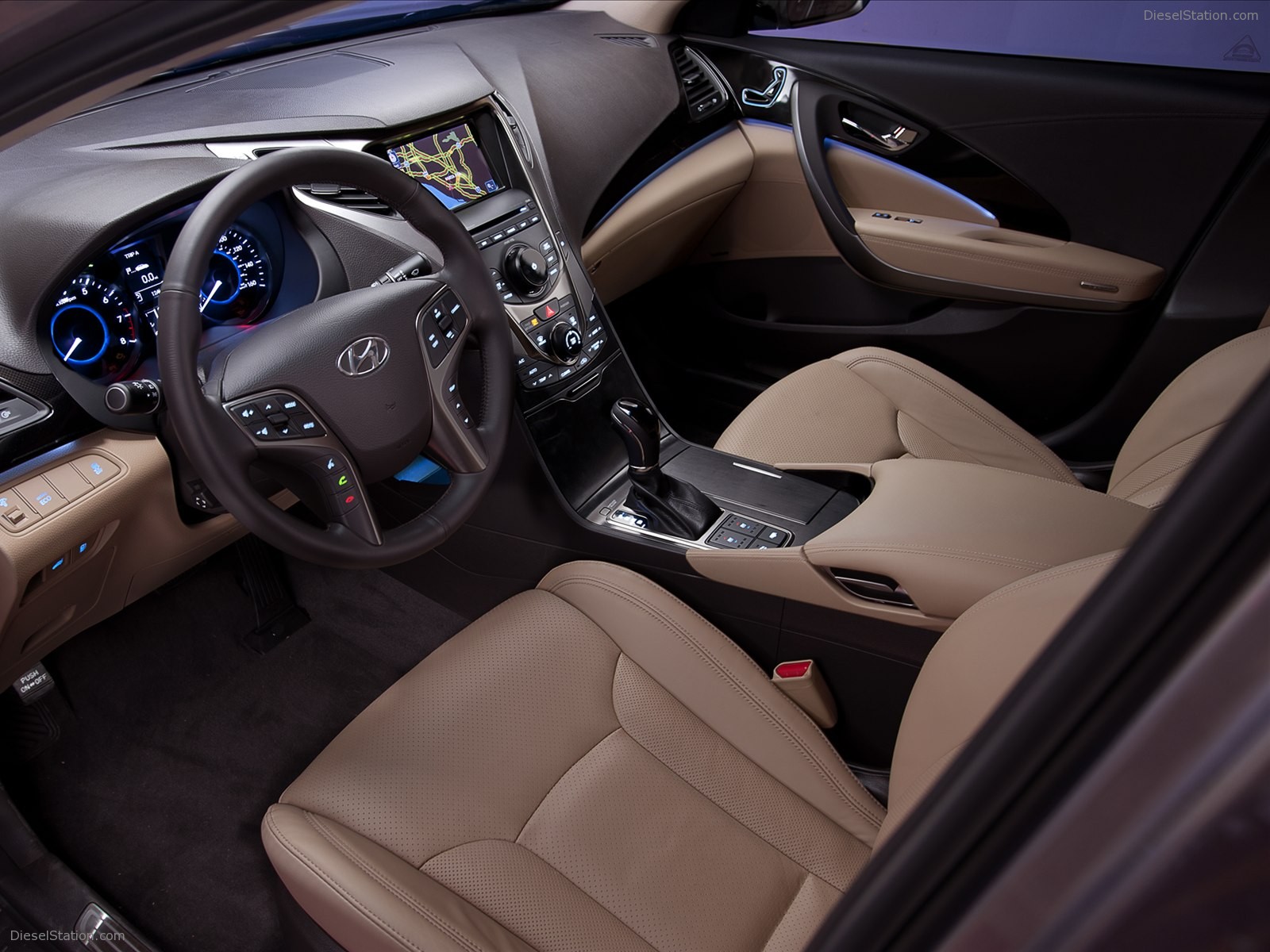 Hyundai Azera 2012