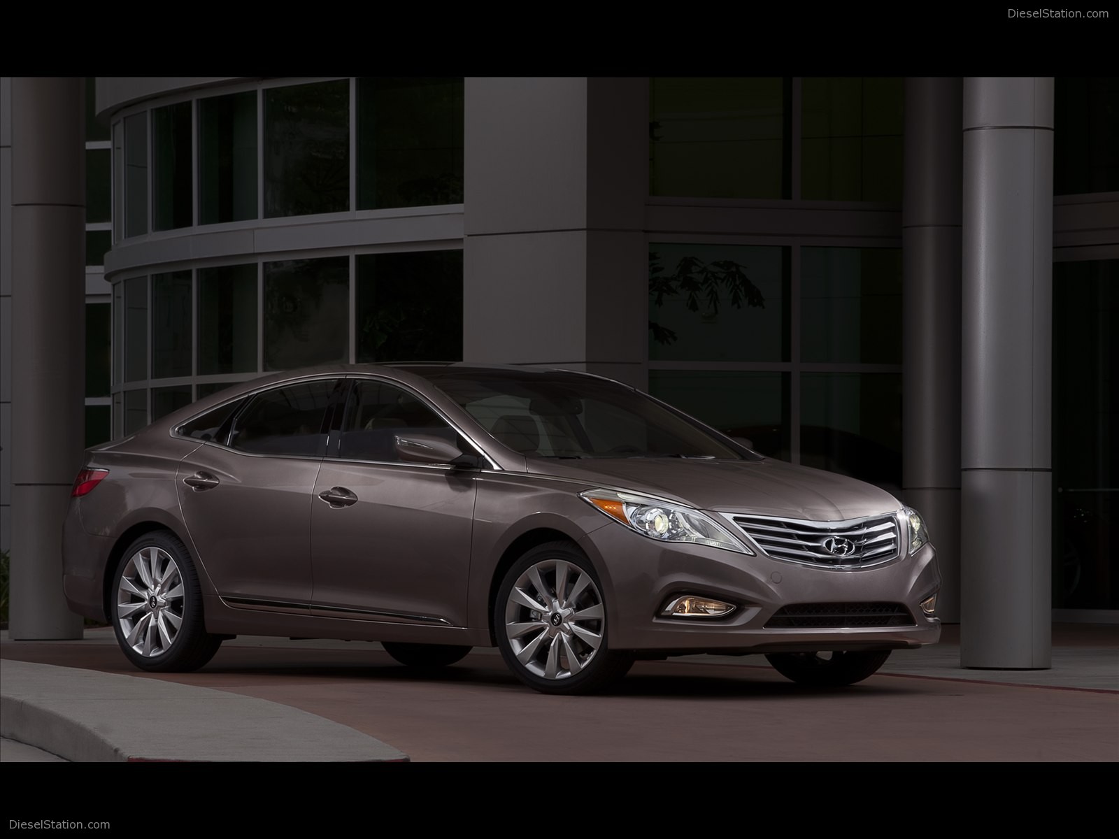 Hyundai Azera 2012