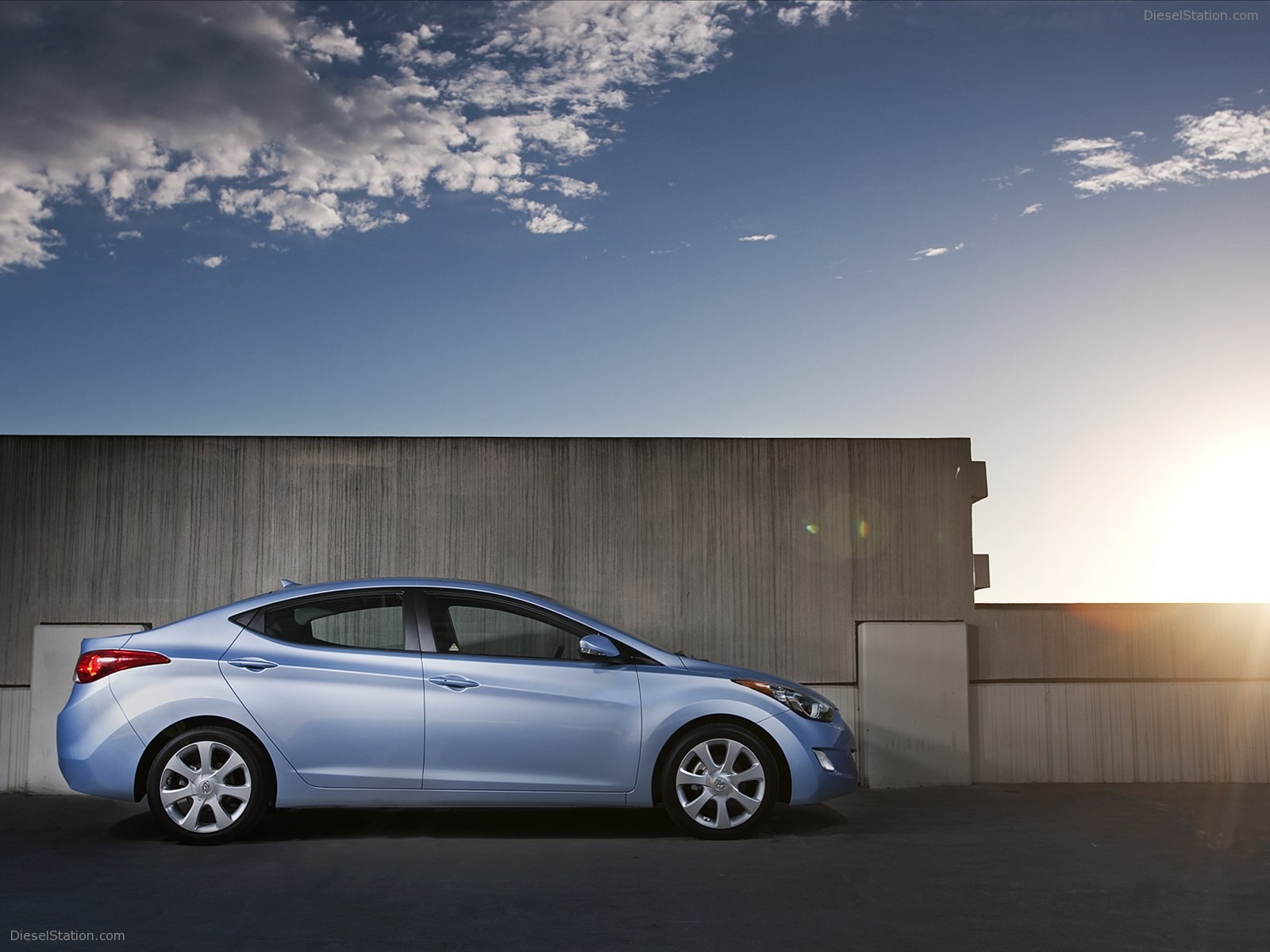 Hyundai Elantra 2012