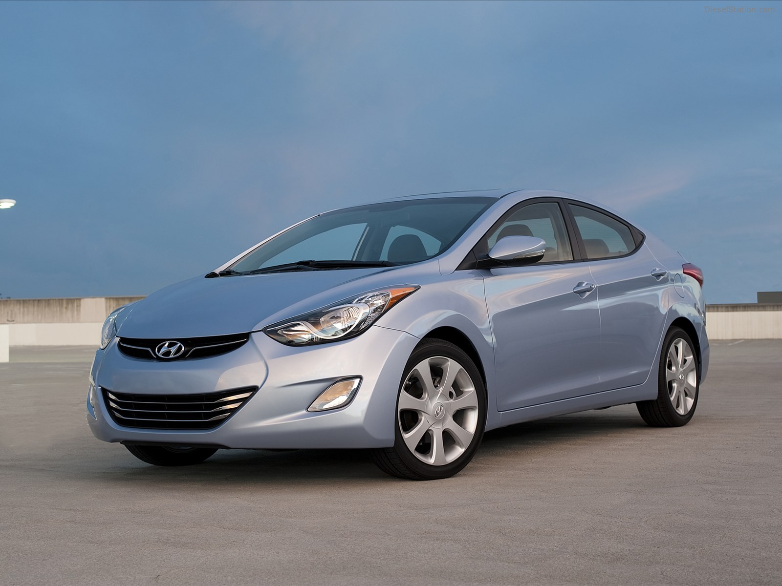 Hyundai Elantra 2012