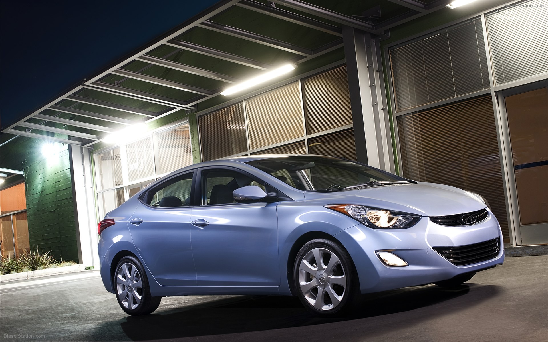 Hyundai Elantra 2012