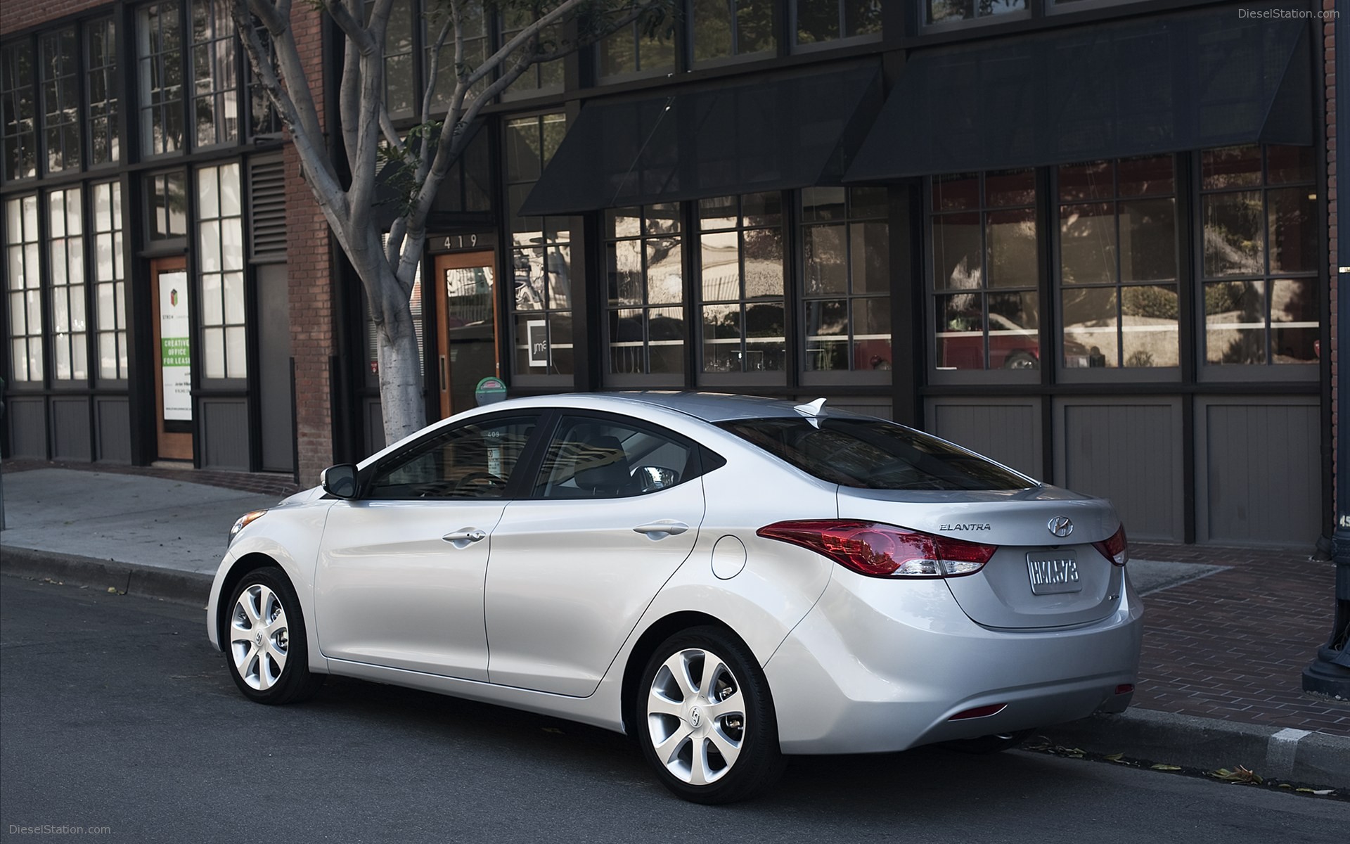Hyundai Elantra 2012