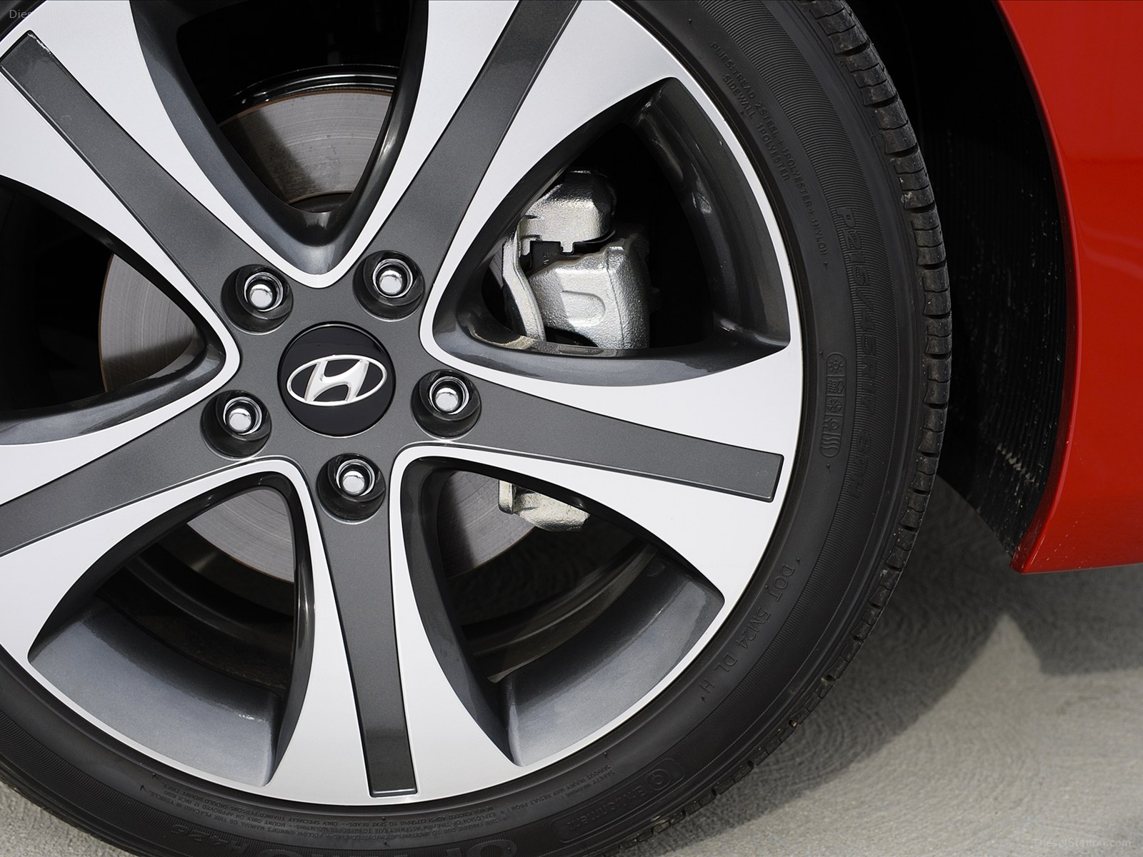 Hyundai Elantra Coupe 2013
