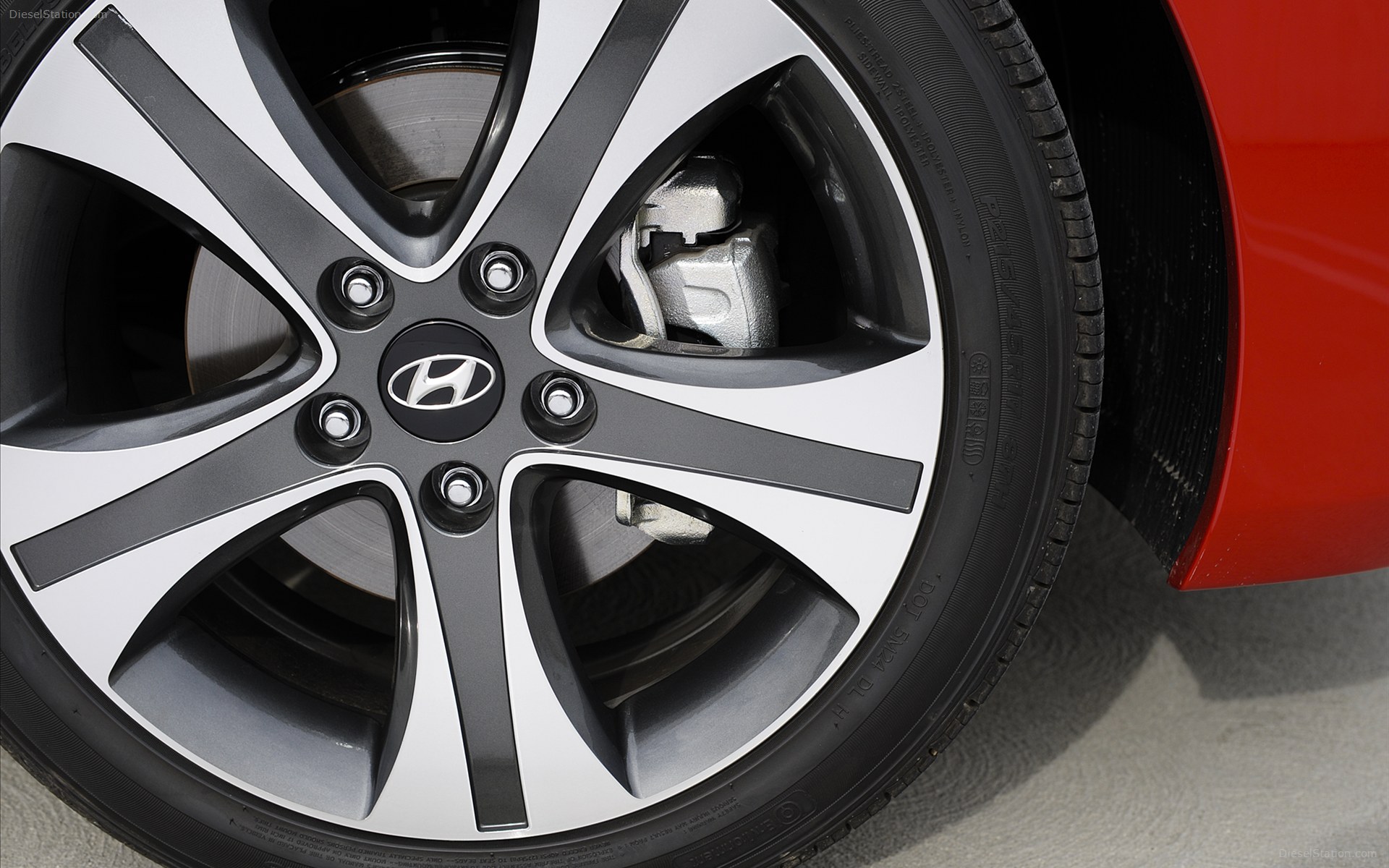 Hyundai Elantra Coupe 2013