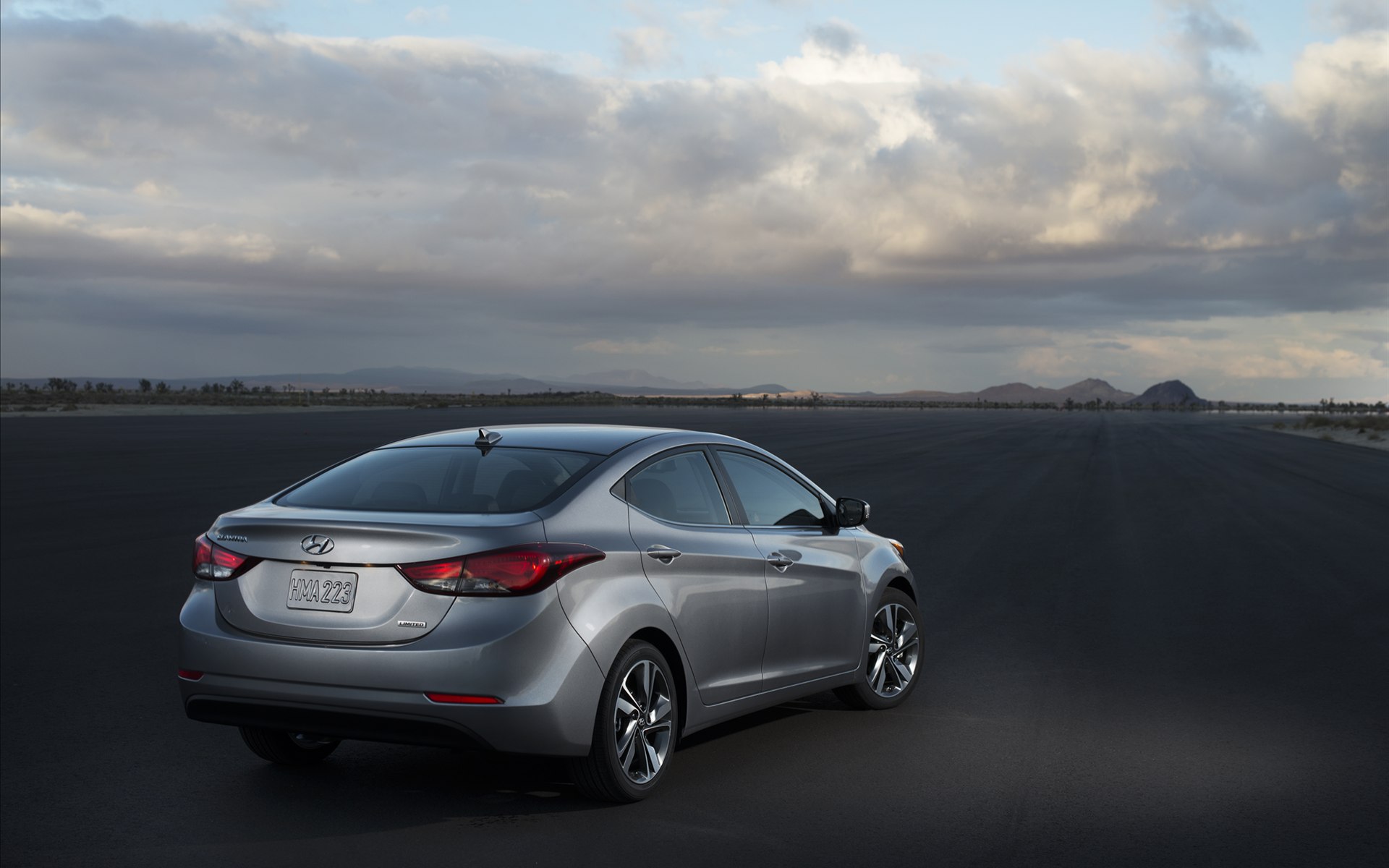 Hyundai Elantra Sedan 2014