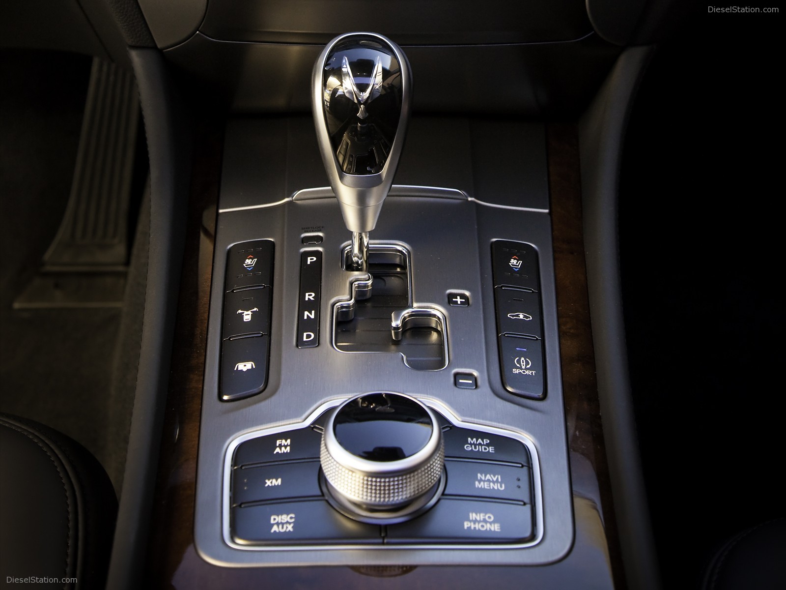 Hyundai Equus 2011
