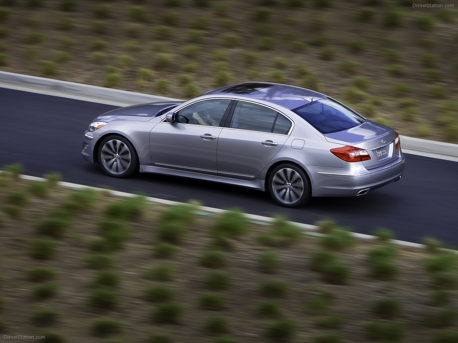Hyundai Genesis 2012