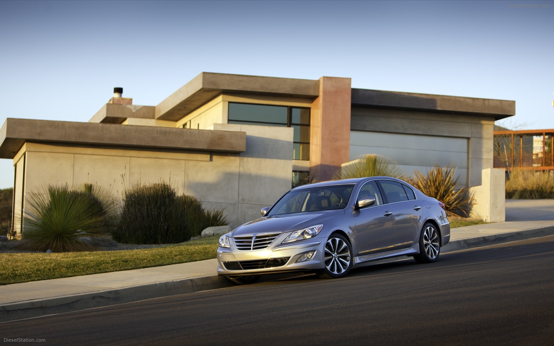 Hyundai Genesis 2012