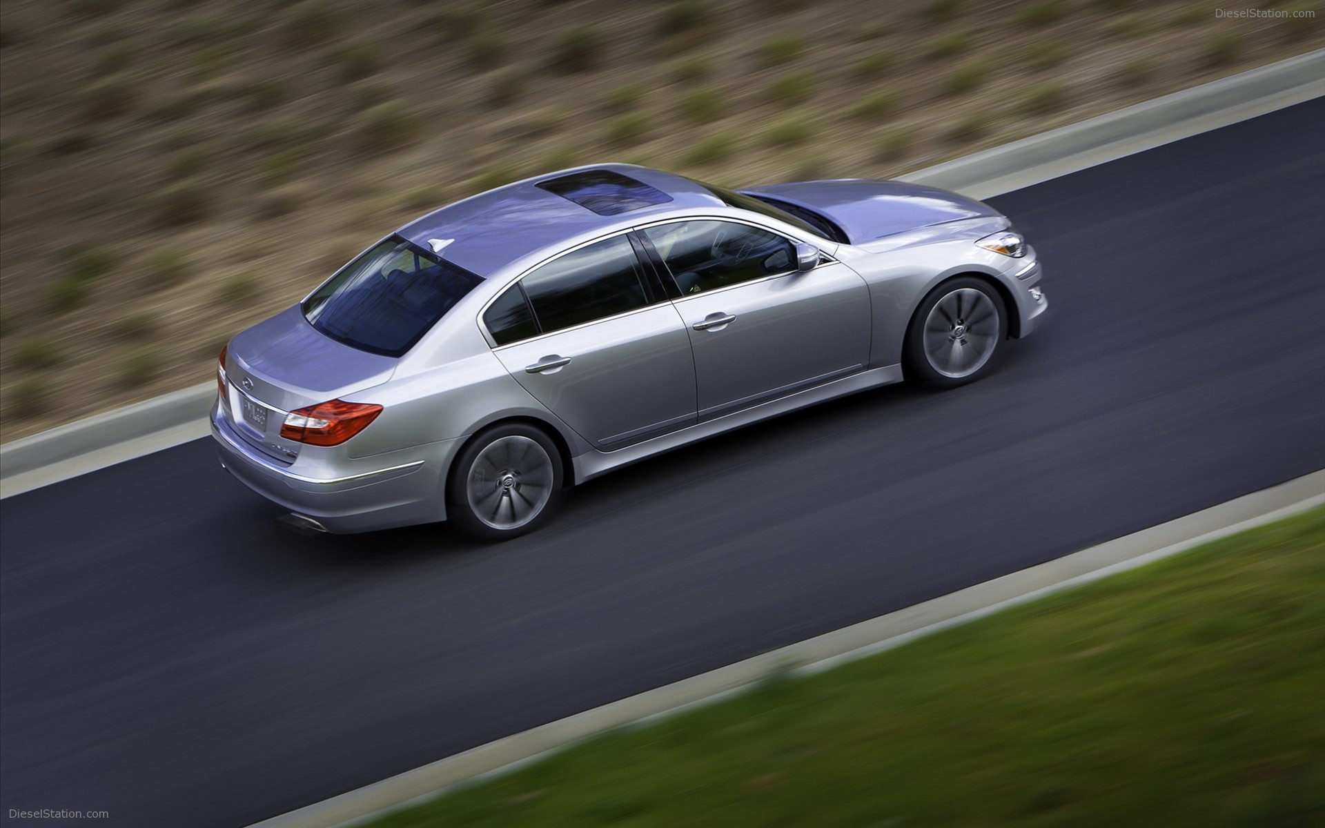 Hyundai Genesis 2012