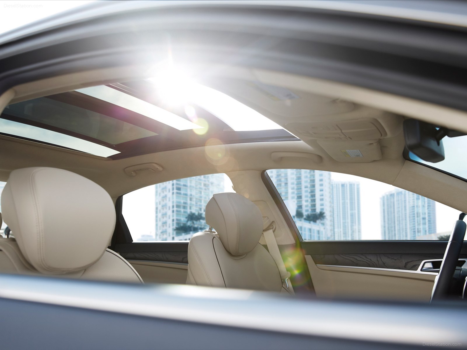 Hyundai Genesis 2015