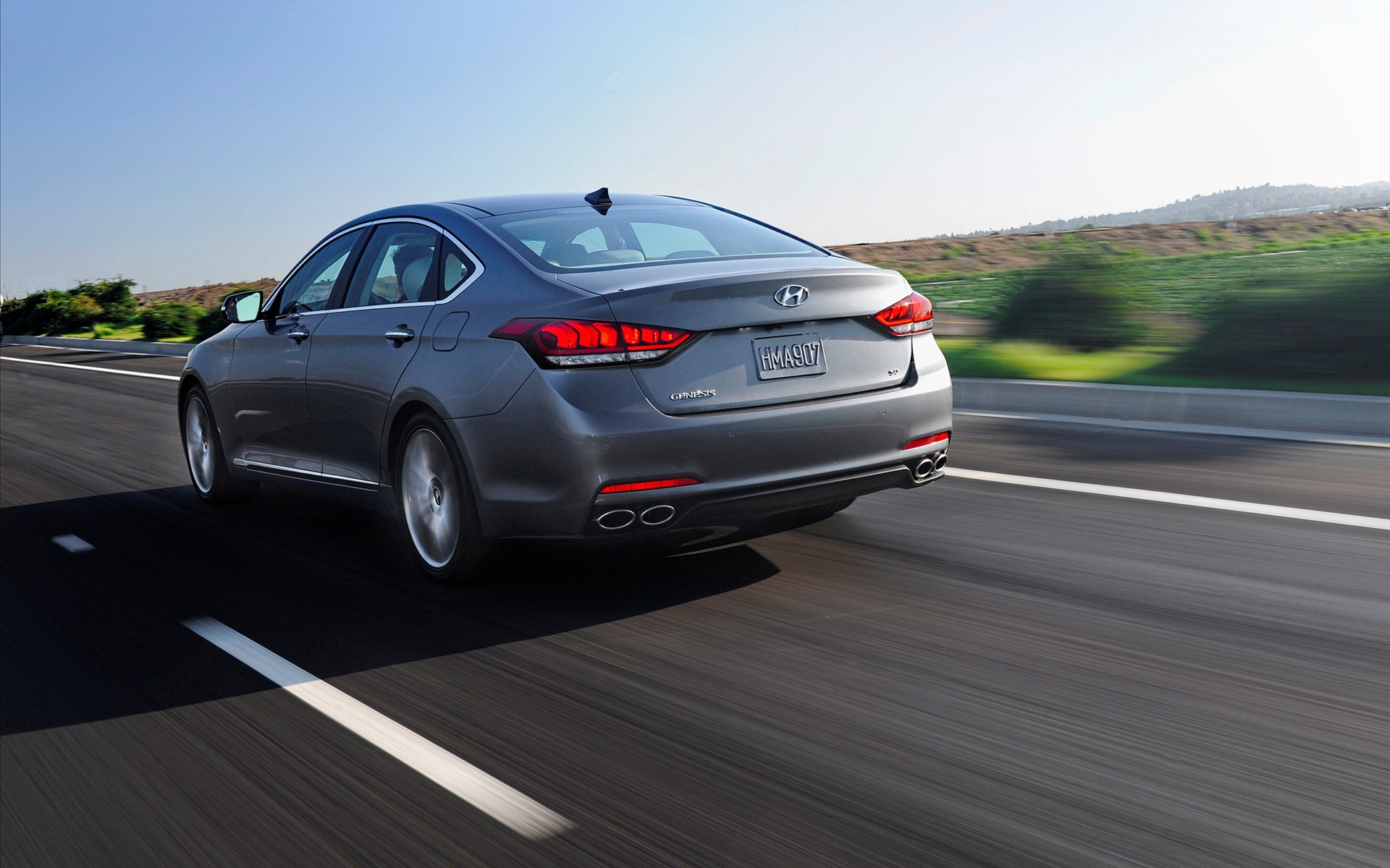 Hyundai Genesis 2015