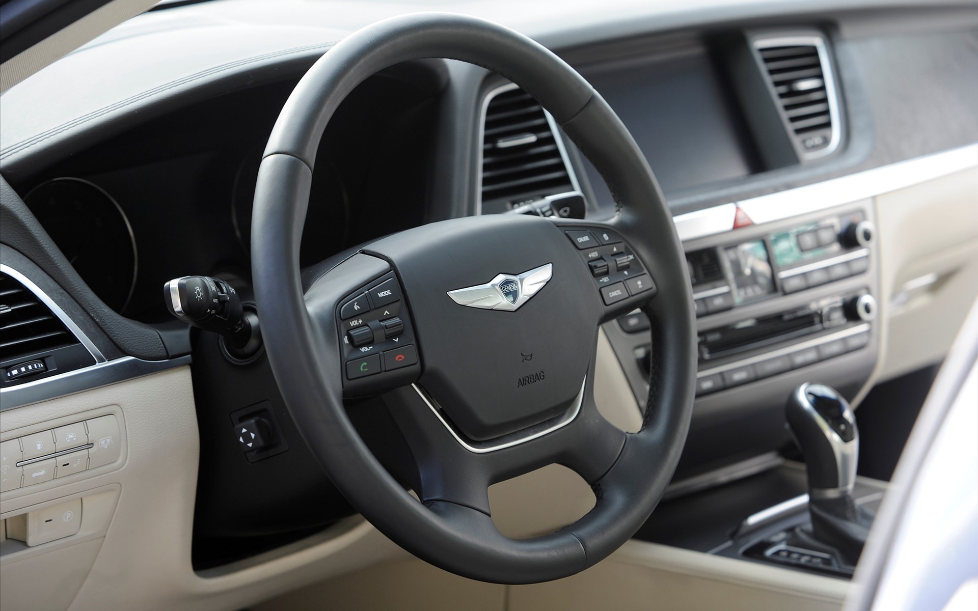 Hyundai Genesis 2015