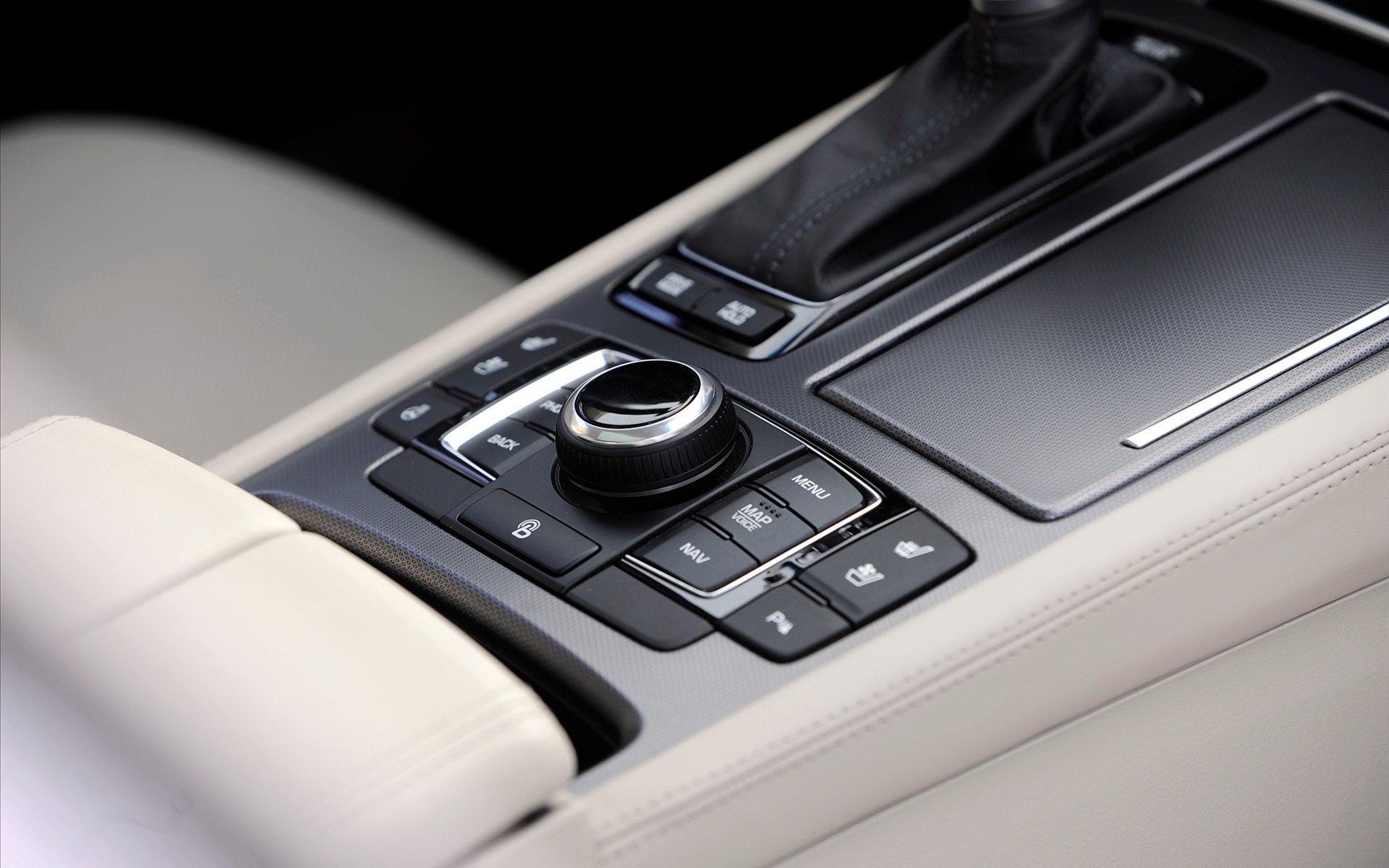 Hyundai Genesis 2015