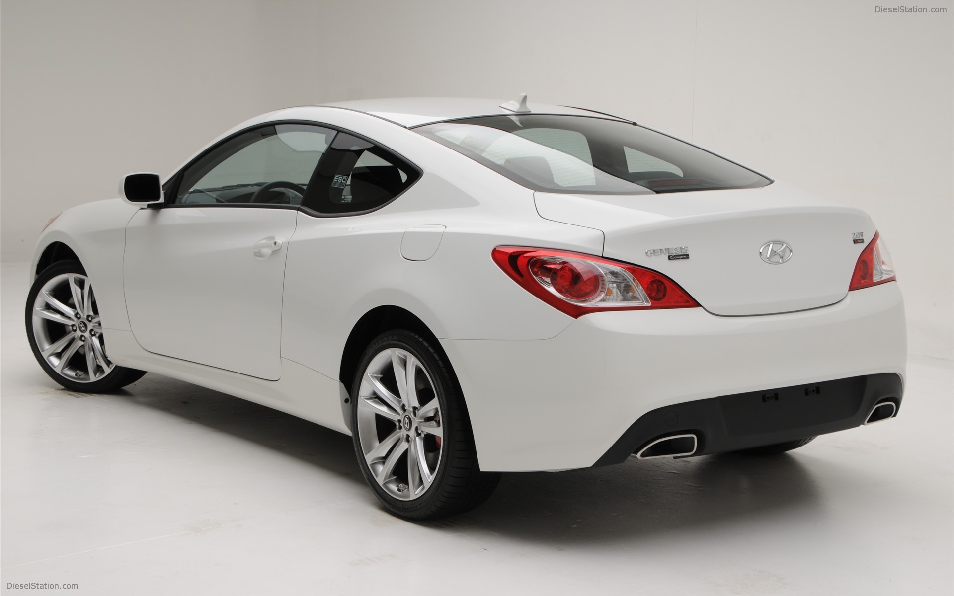 Hyundai Genesis Coupe R-Spec