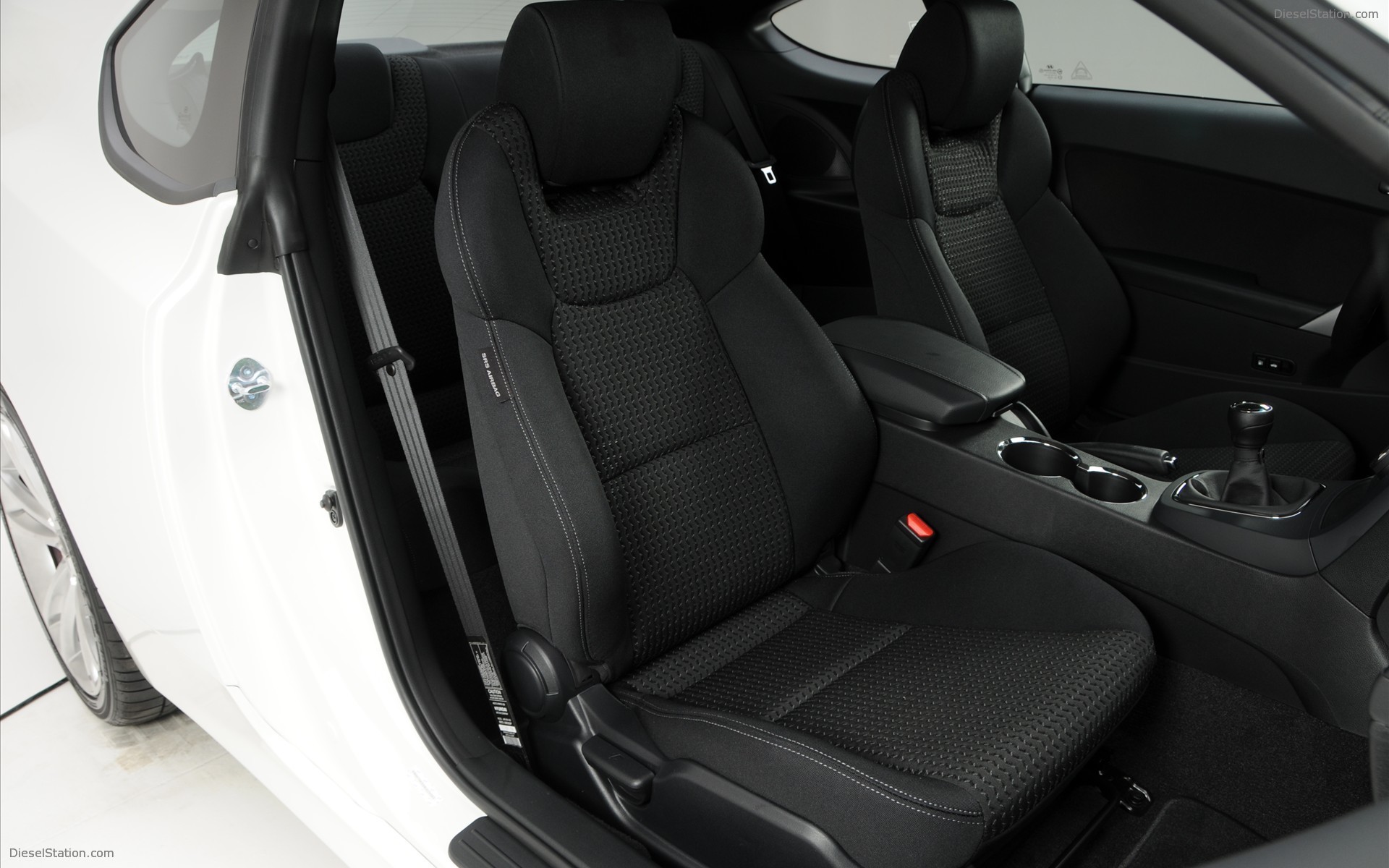 Hyundai Genesis Coupe R-Spec