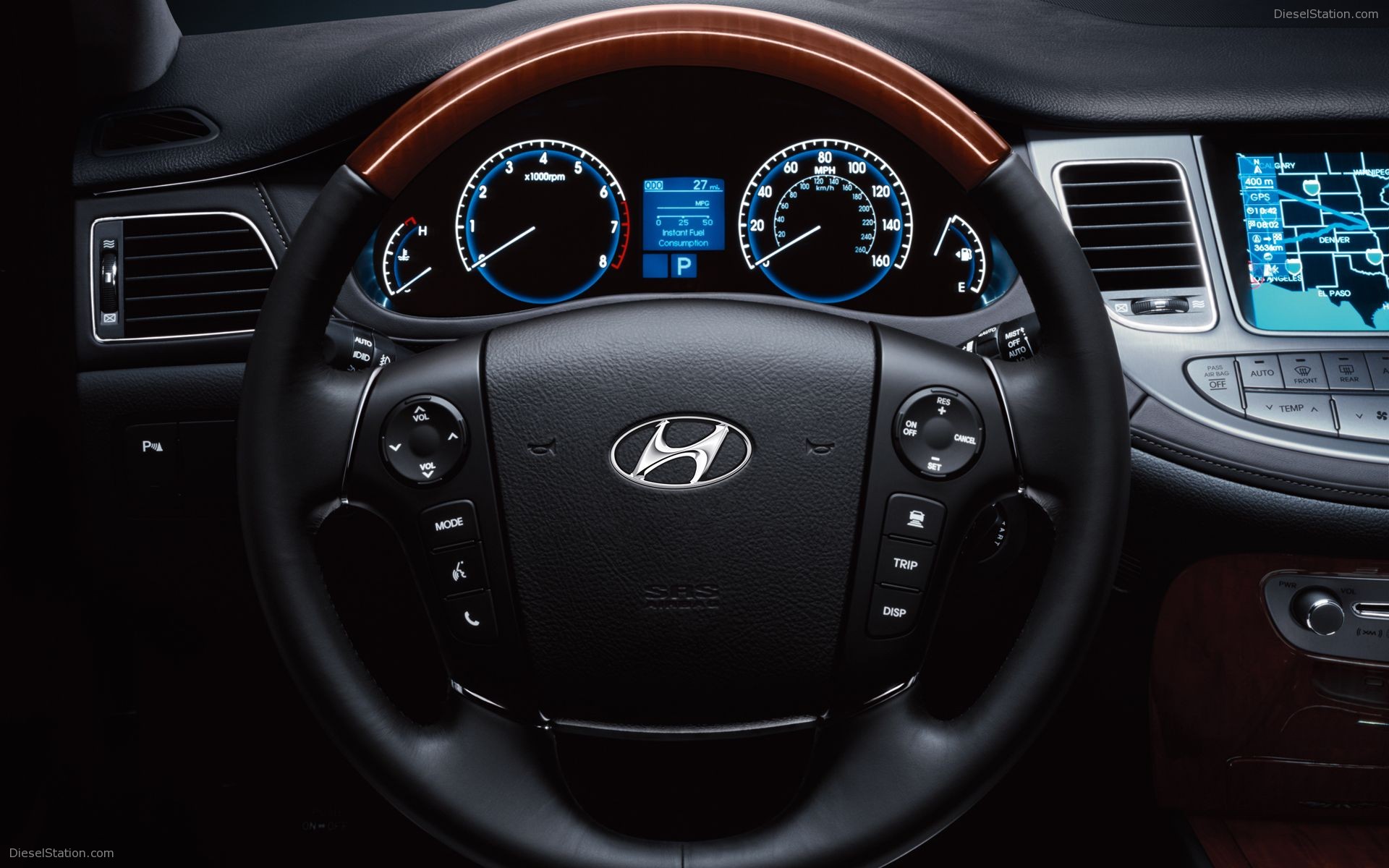 Hyundai Genesis Sedan Pictures