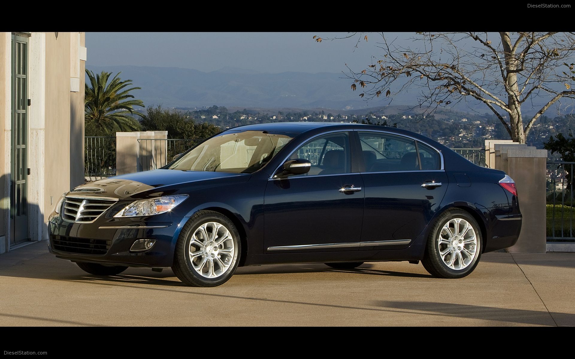 Hyundai Genesis Sedan Pictures