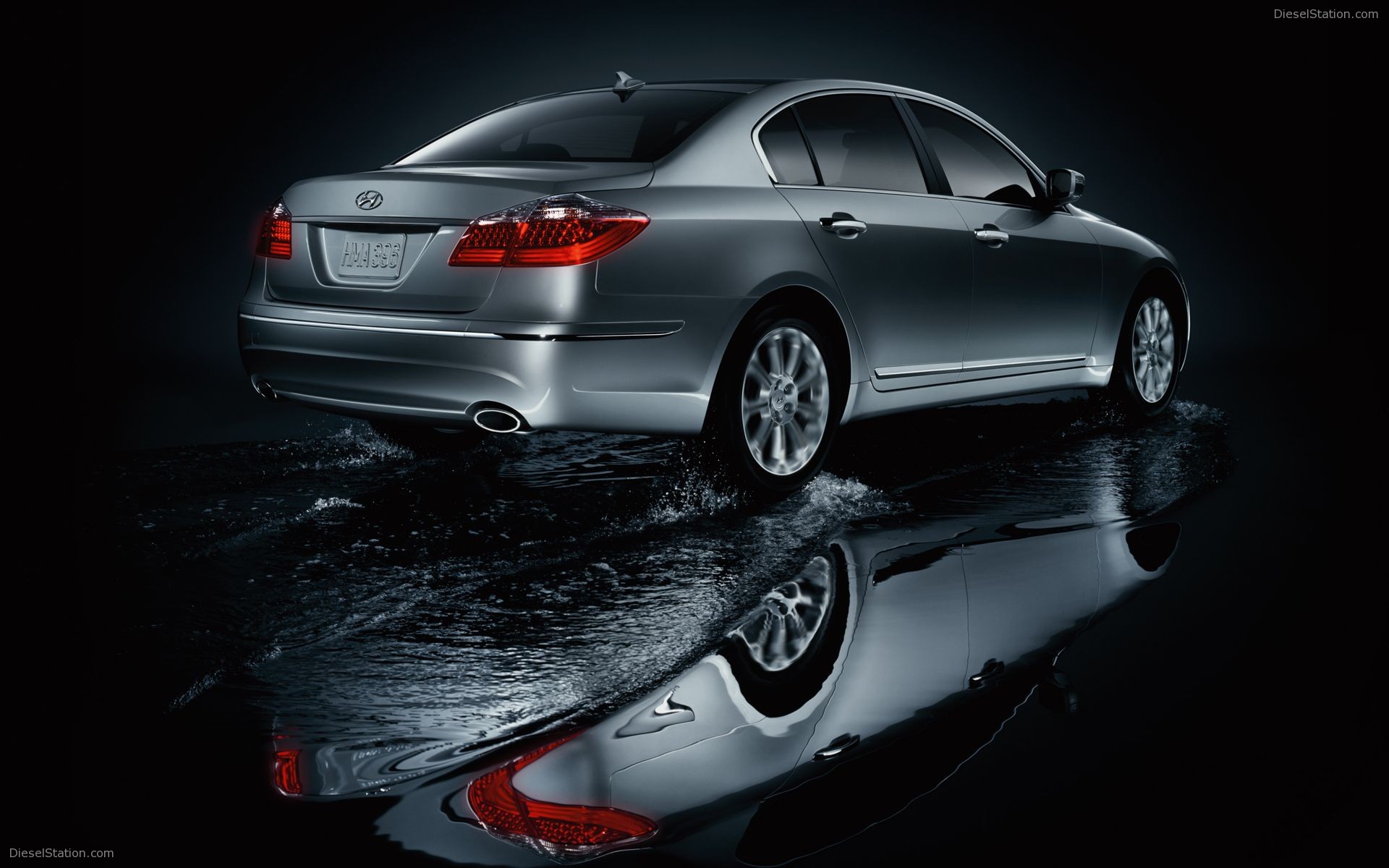 Hyundai Genesis Sedan Pictures
